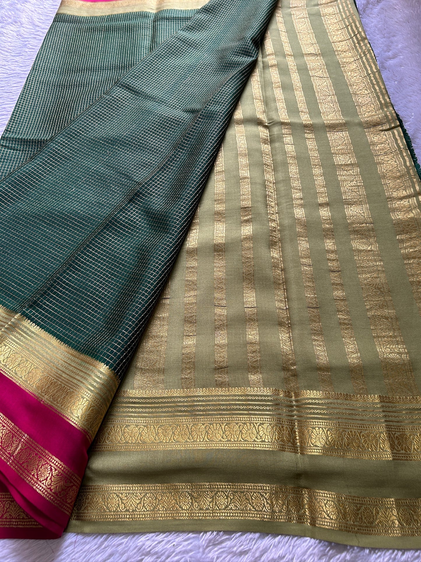 Gayatri (3D) : Bottle green-sage green-pink