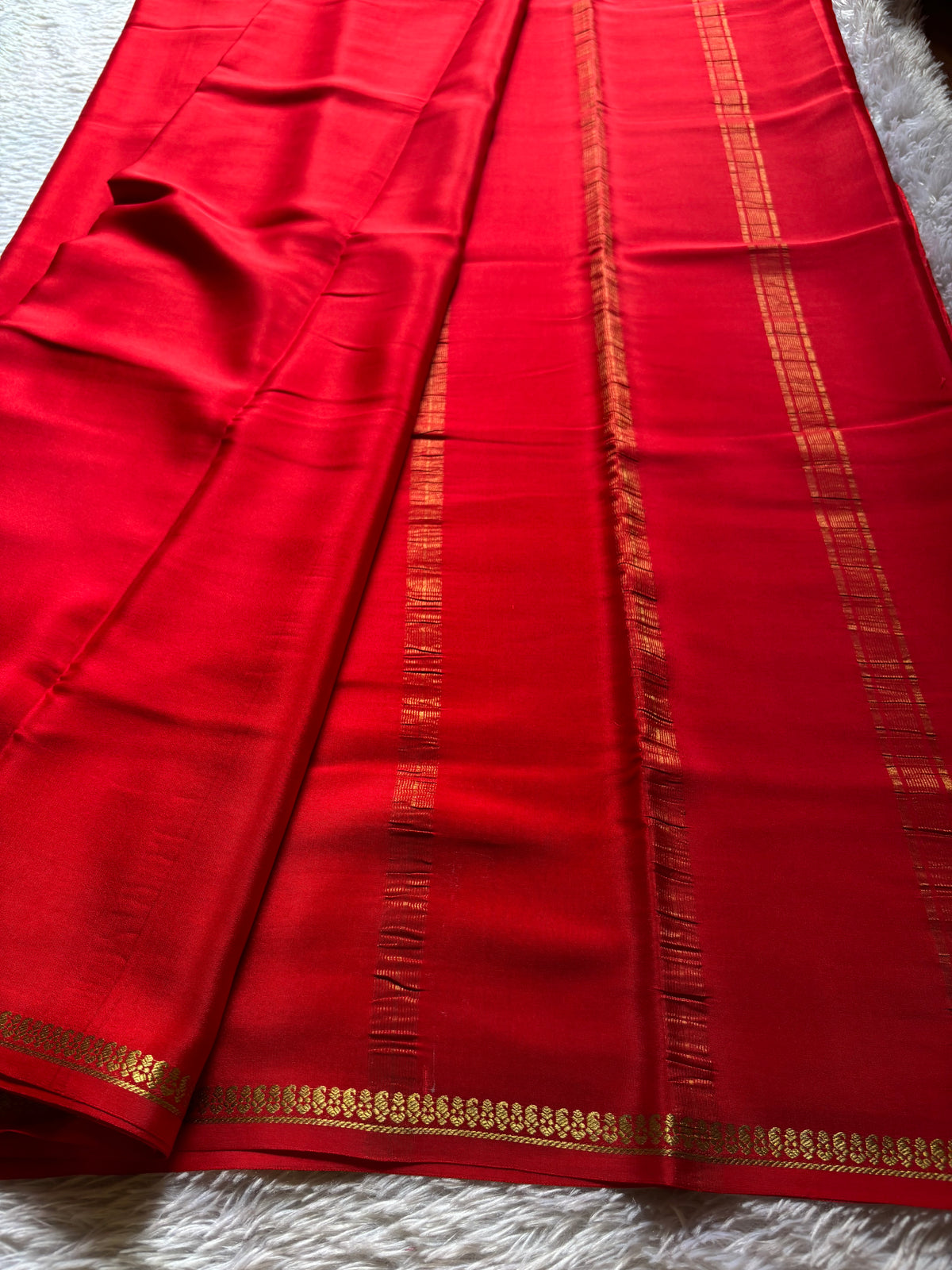 Nitya : Solid Red