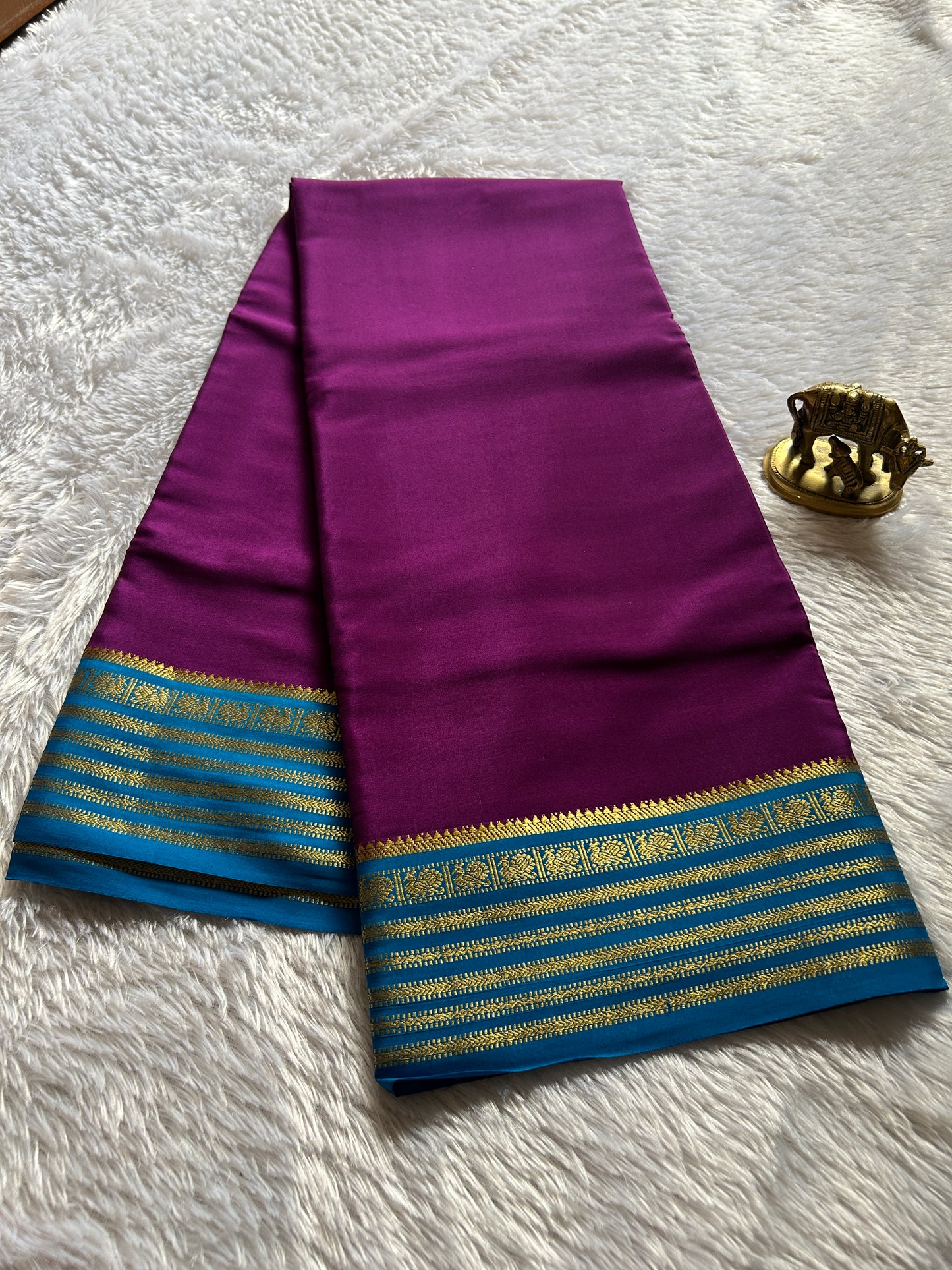 Soujanya (2D) : Plum-Ananda blue