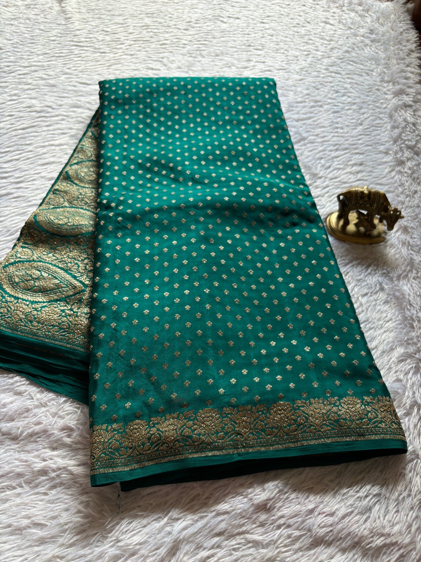 Mahiya : Solid Peacock Green