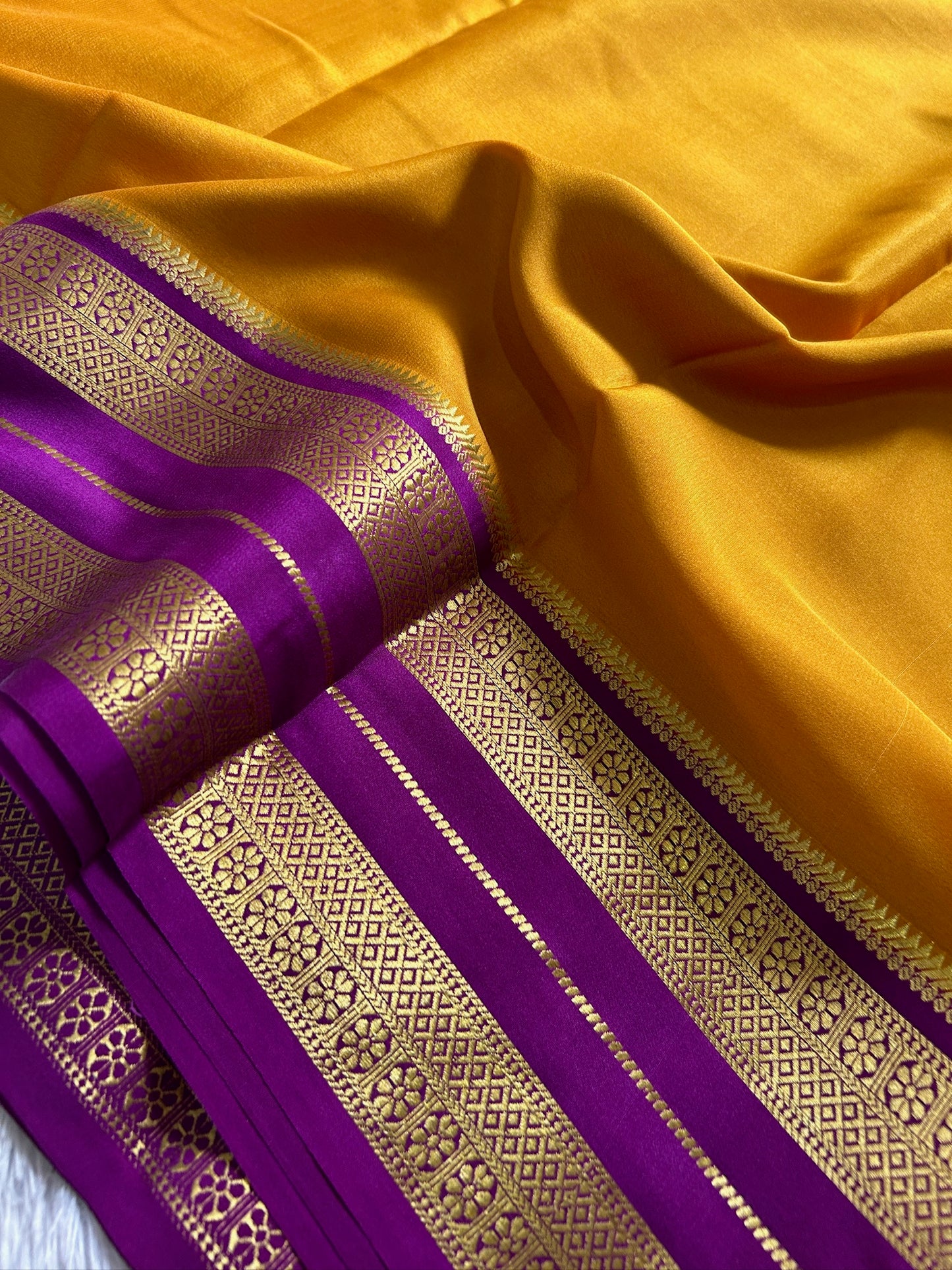 Raagini (2D) : Mustard-magenta