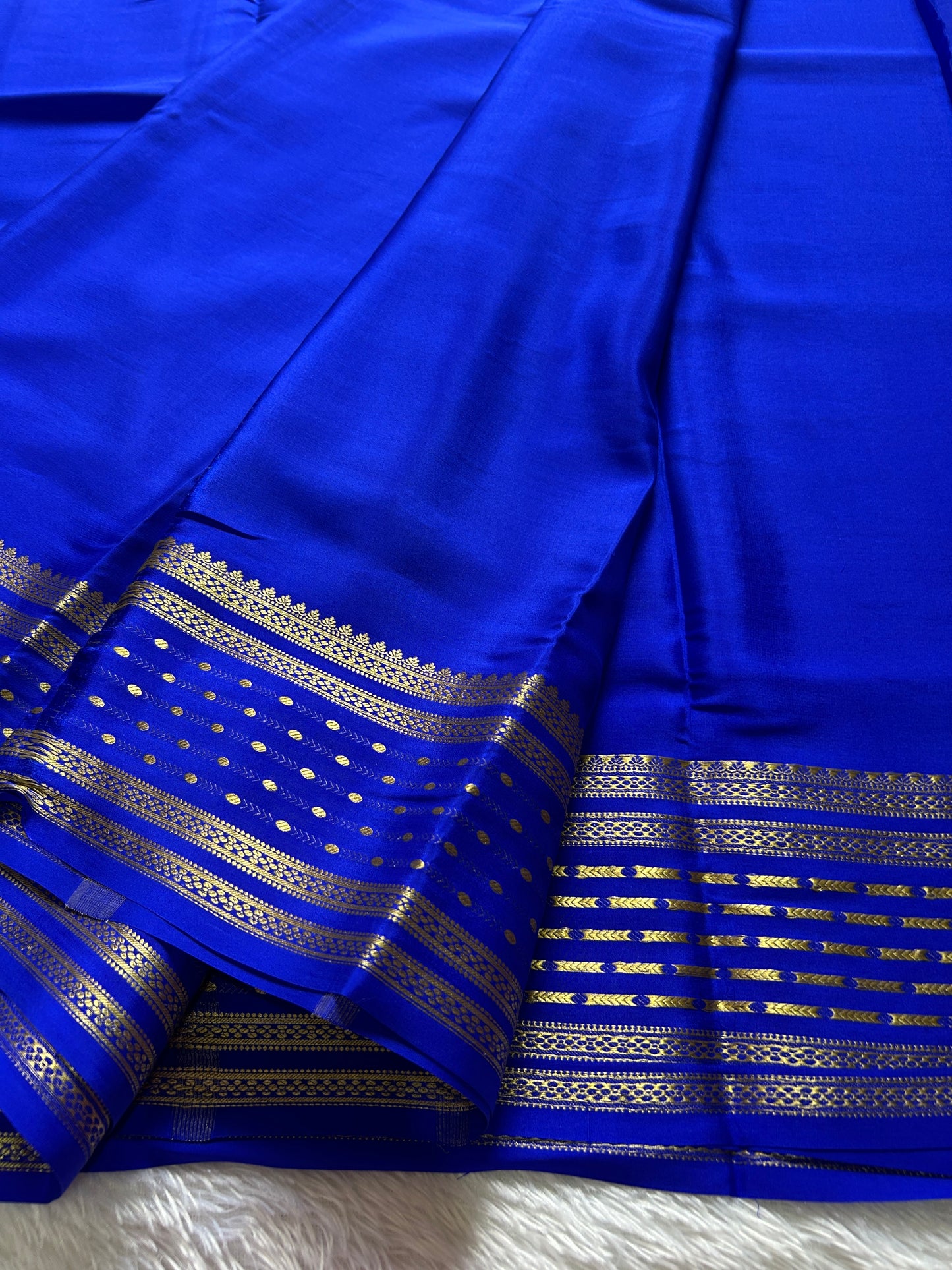 Aradhya : Solid Royal Blue