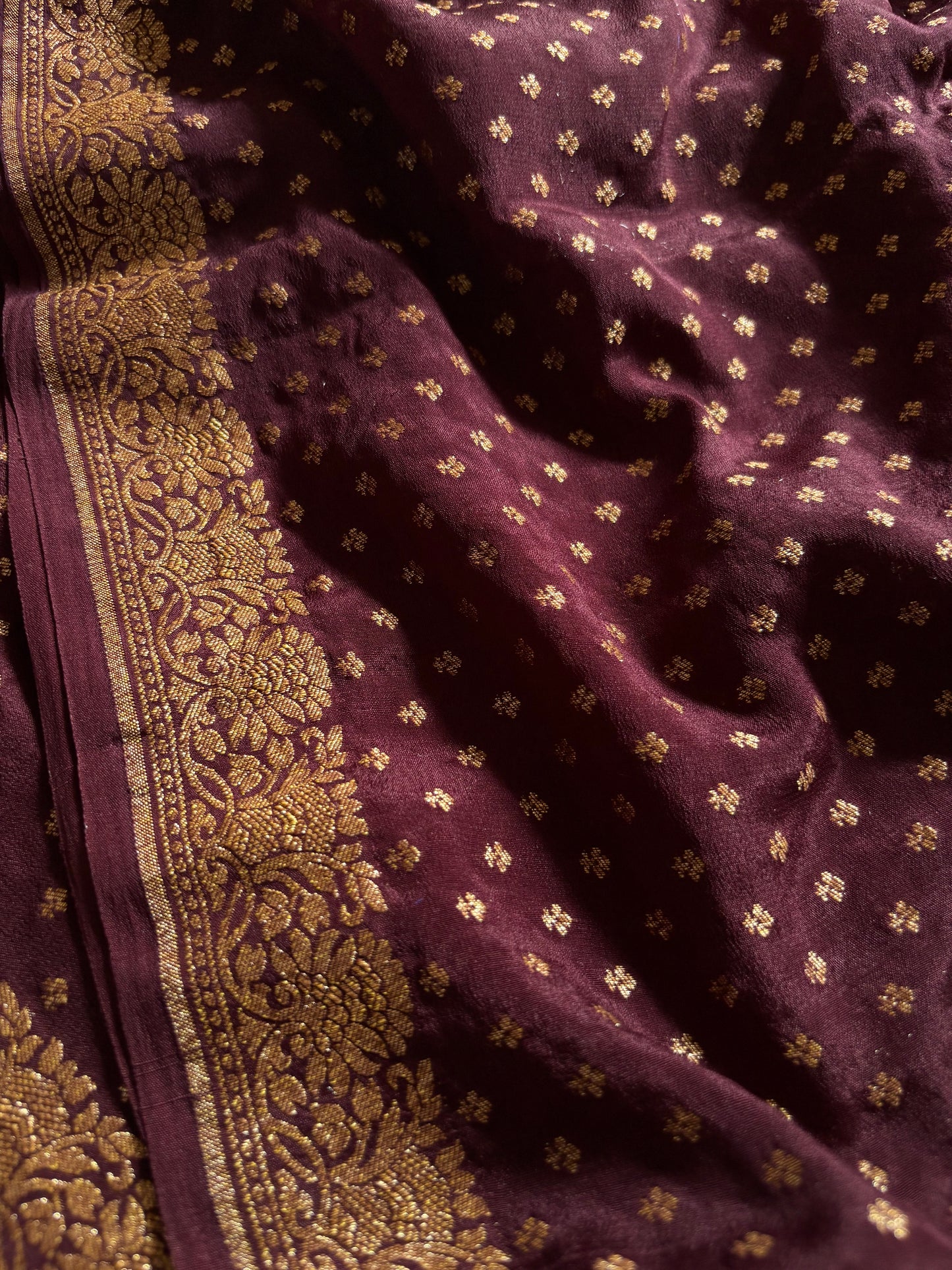 Mahiya : Solid Chocolate Brown