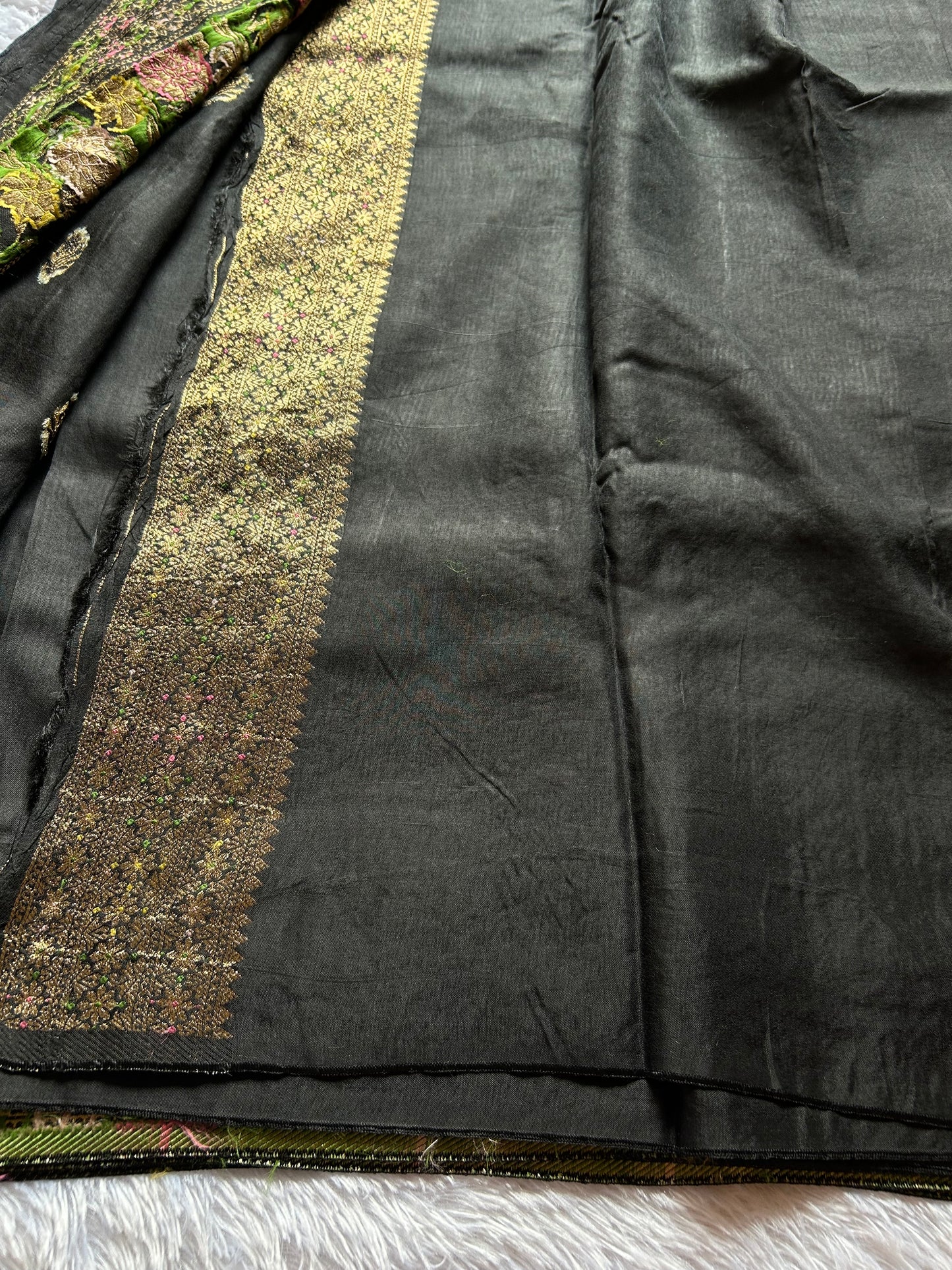 Soft Paithani : Solid Black