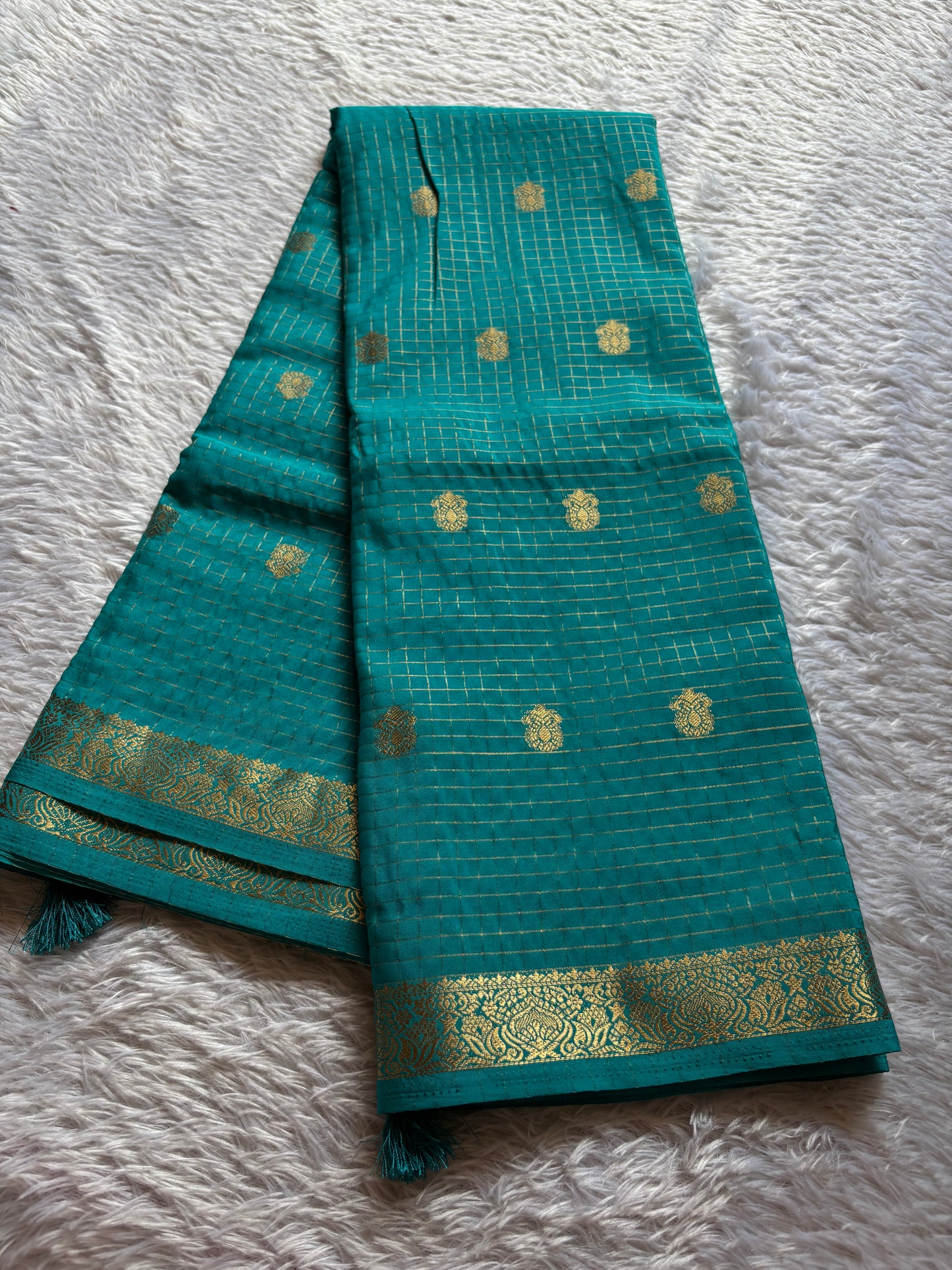 SS103 : Solid Ananda blue