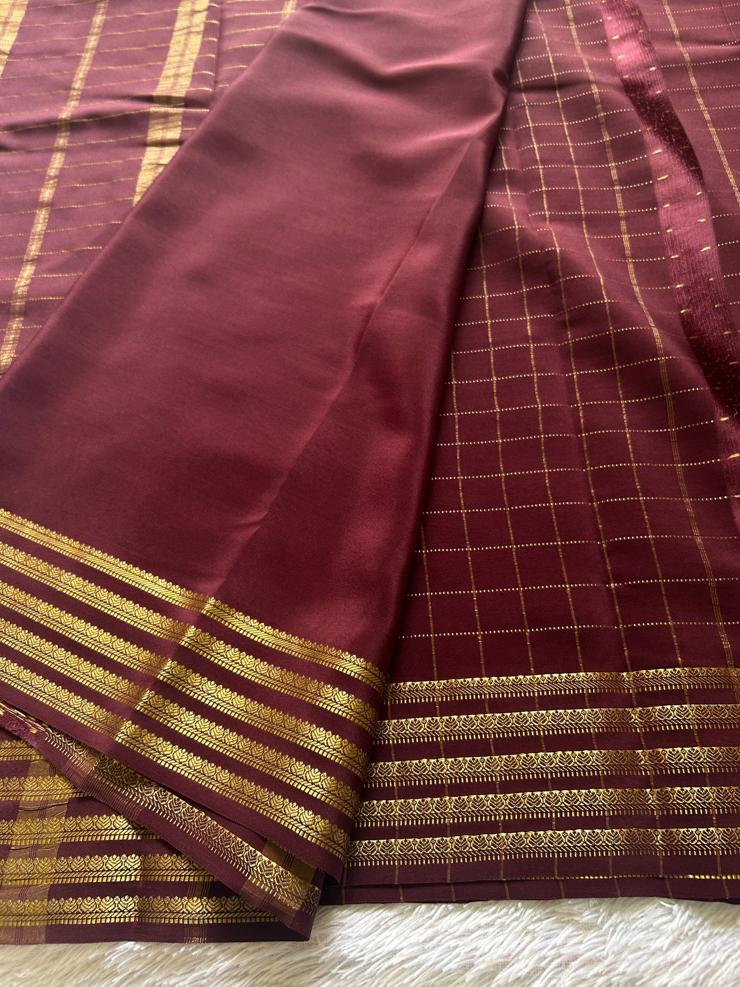 Charuni : Solid Brown