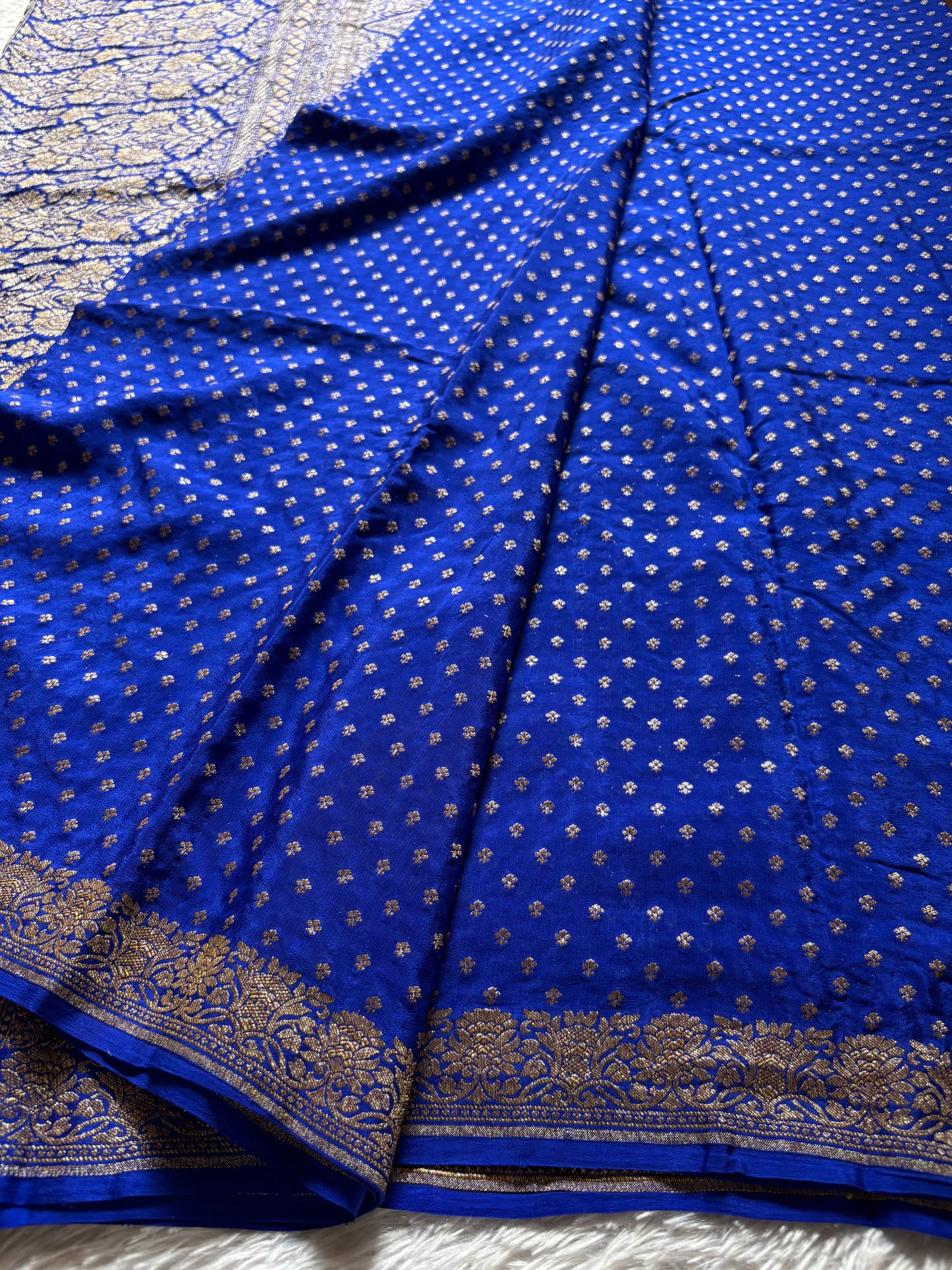 Mahiya : Solid Royal blue