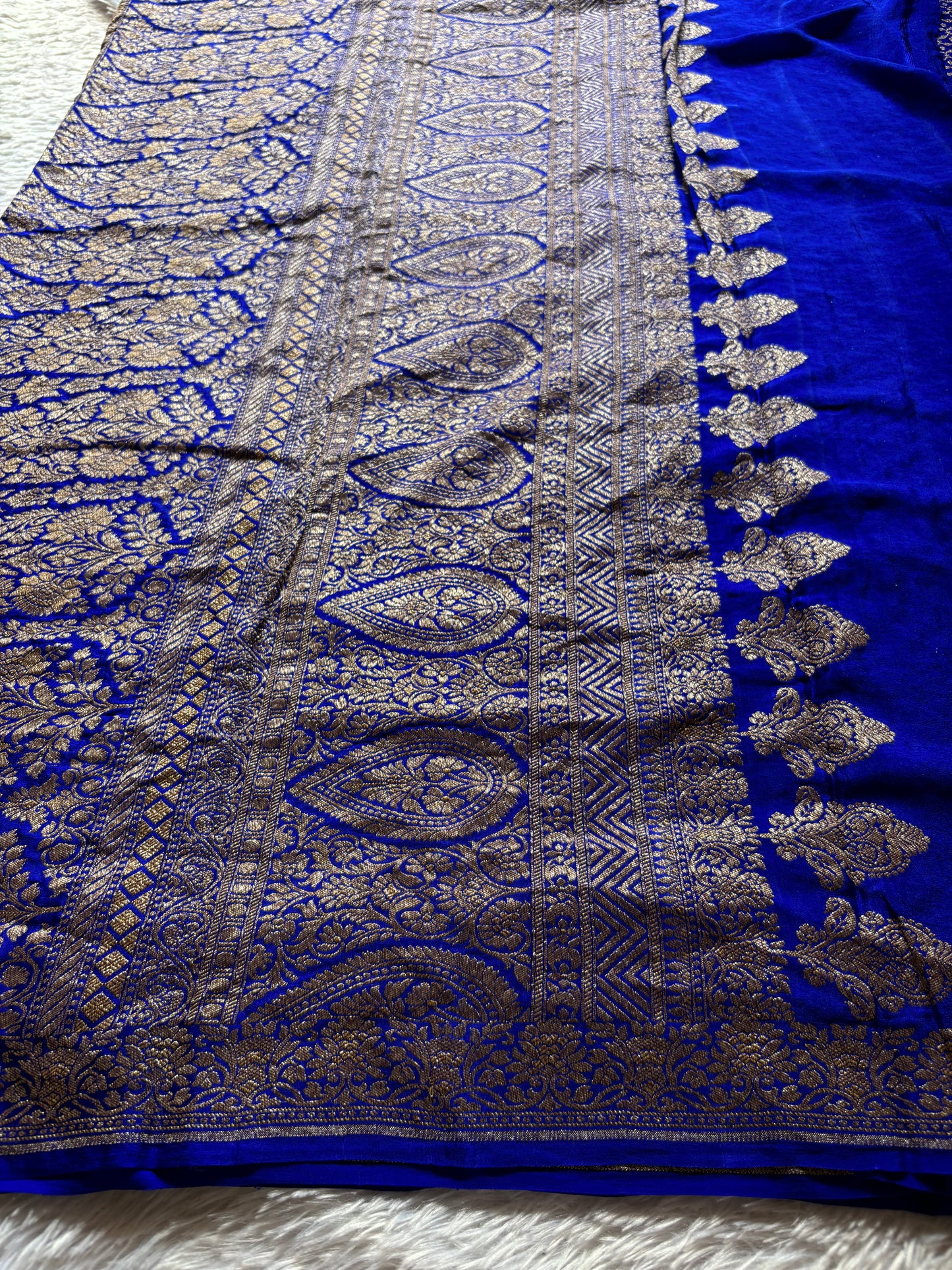 Mahiya : Solid Royal blue