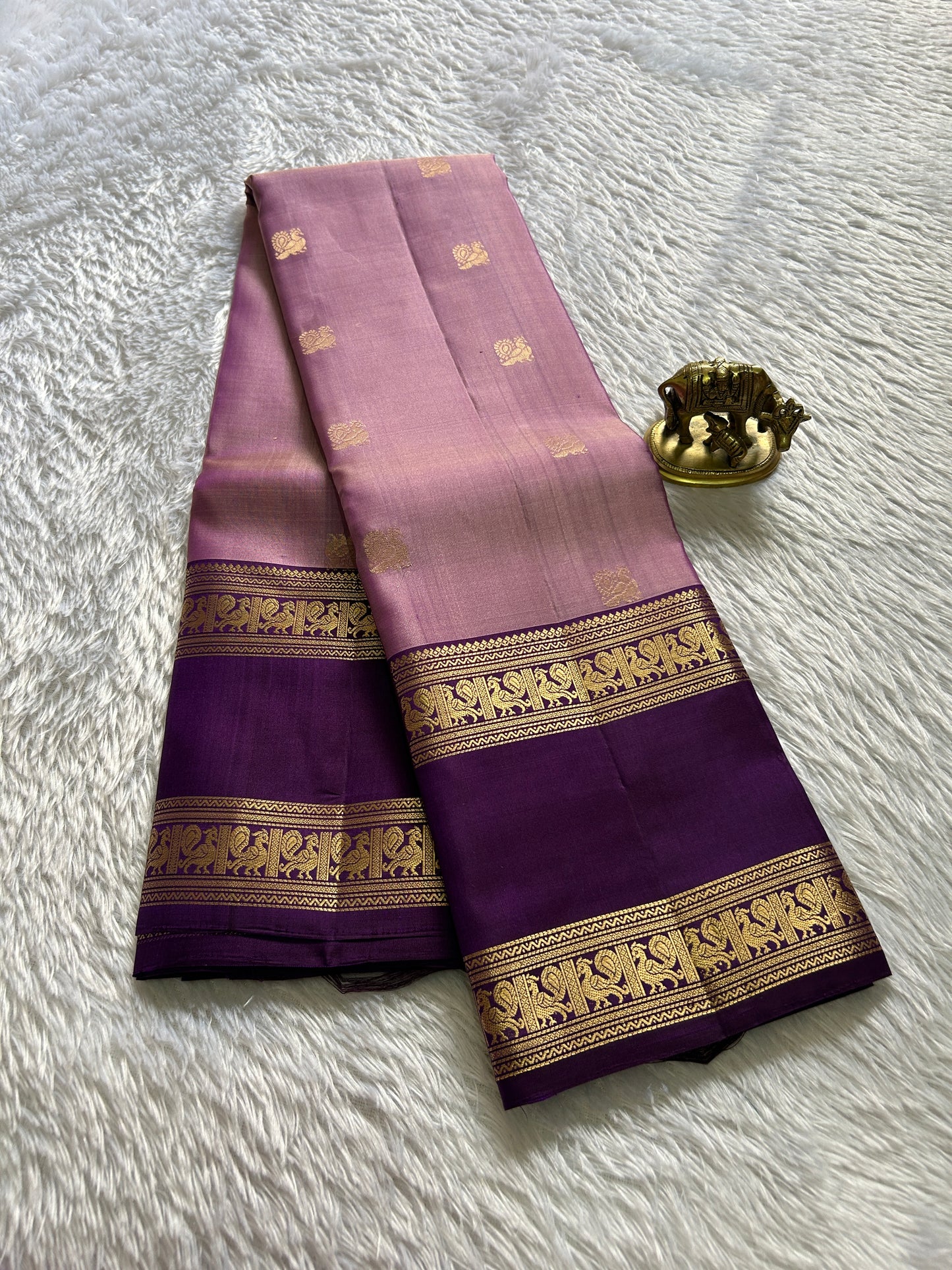 Lakshmi (2D) : onion pink-plum