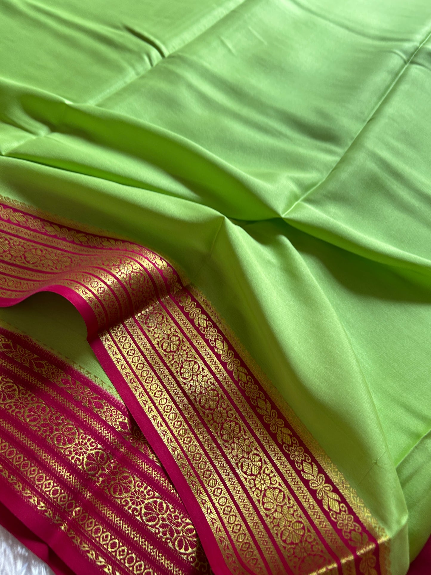 Ganga : pista green-yellow-pink