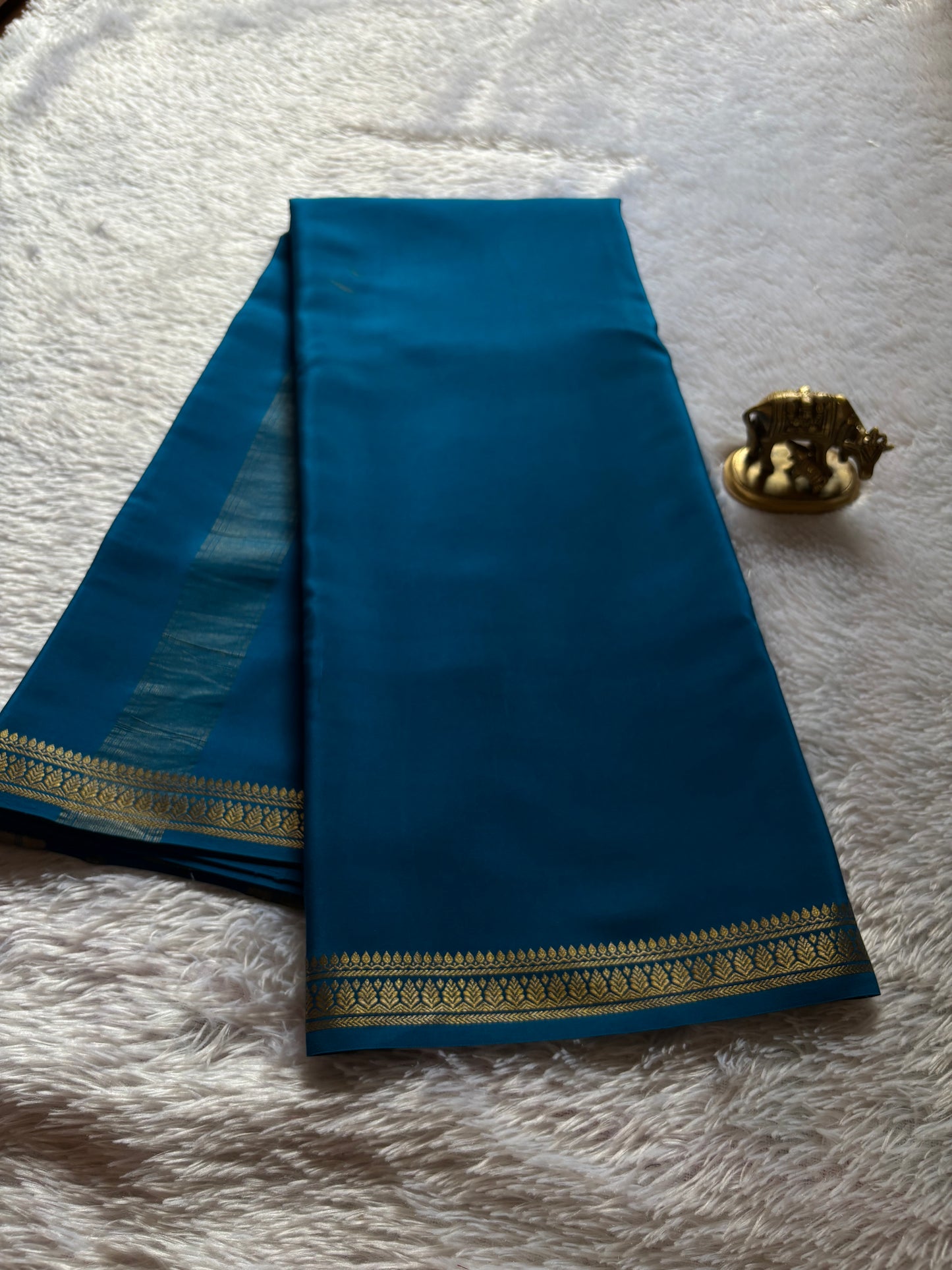 Jyothi : Solid Teal blue