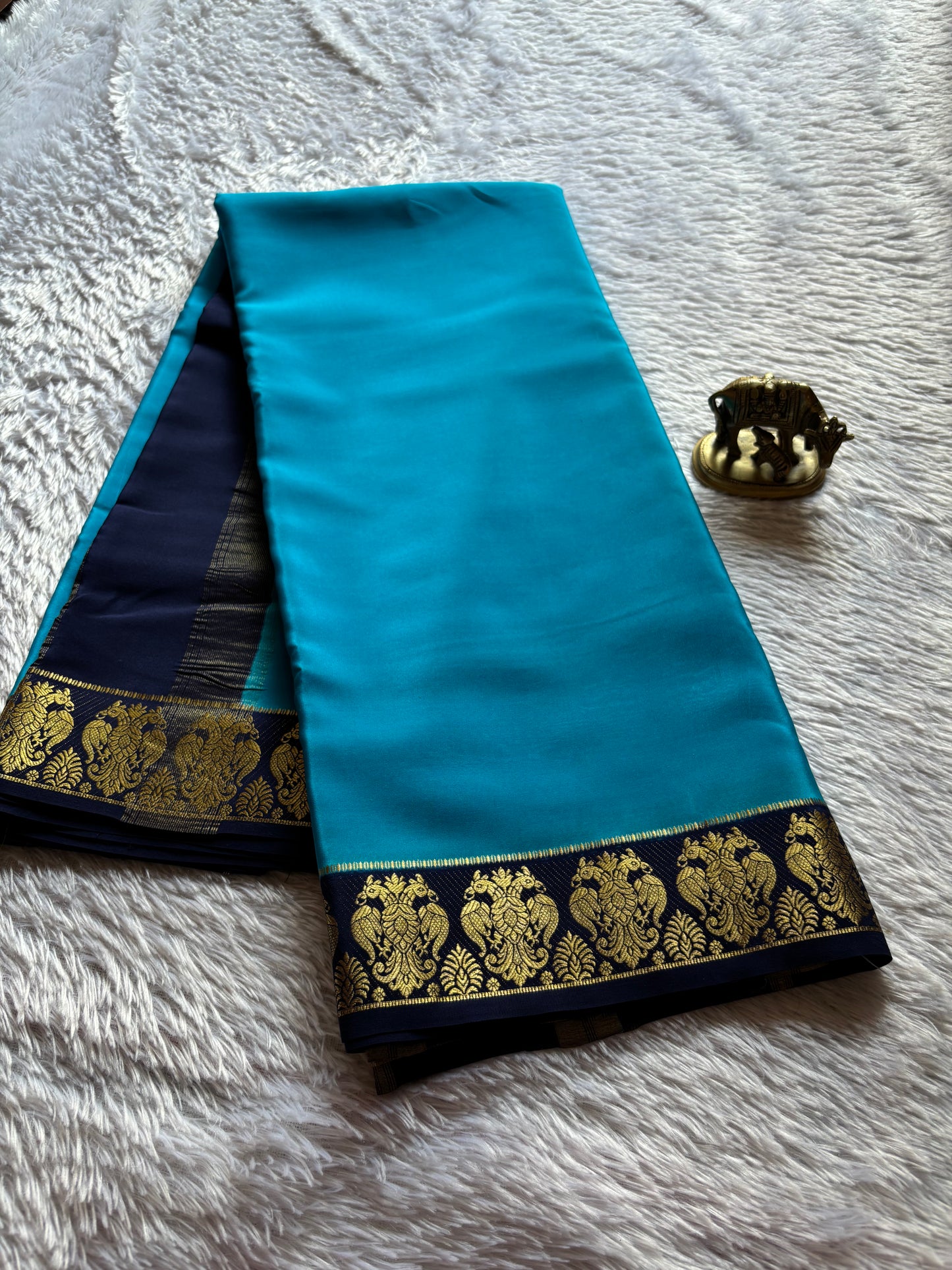 Veera (2D) : Ananda Blue-Dark Blue