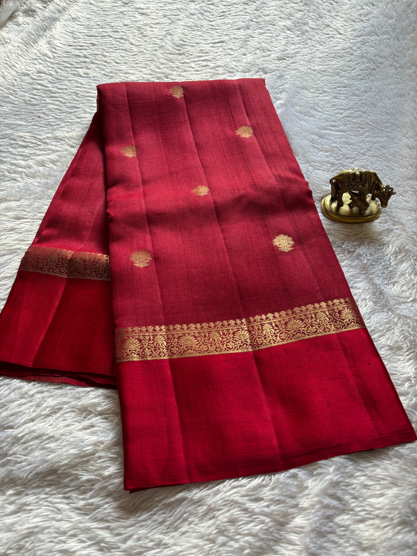 Sapna : Solid Brick red