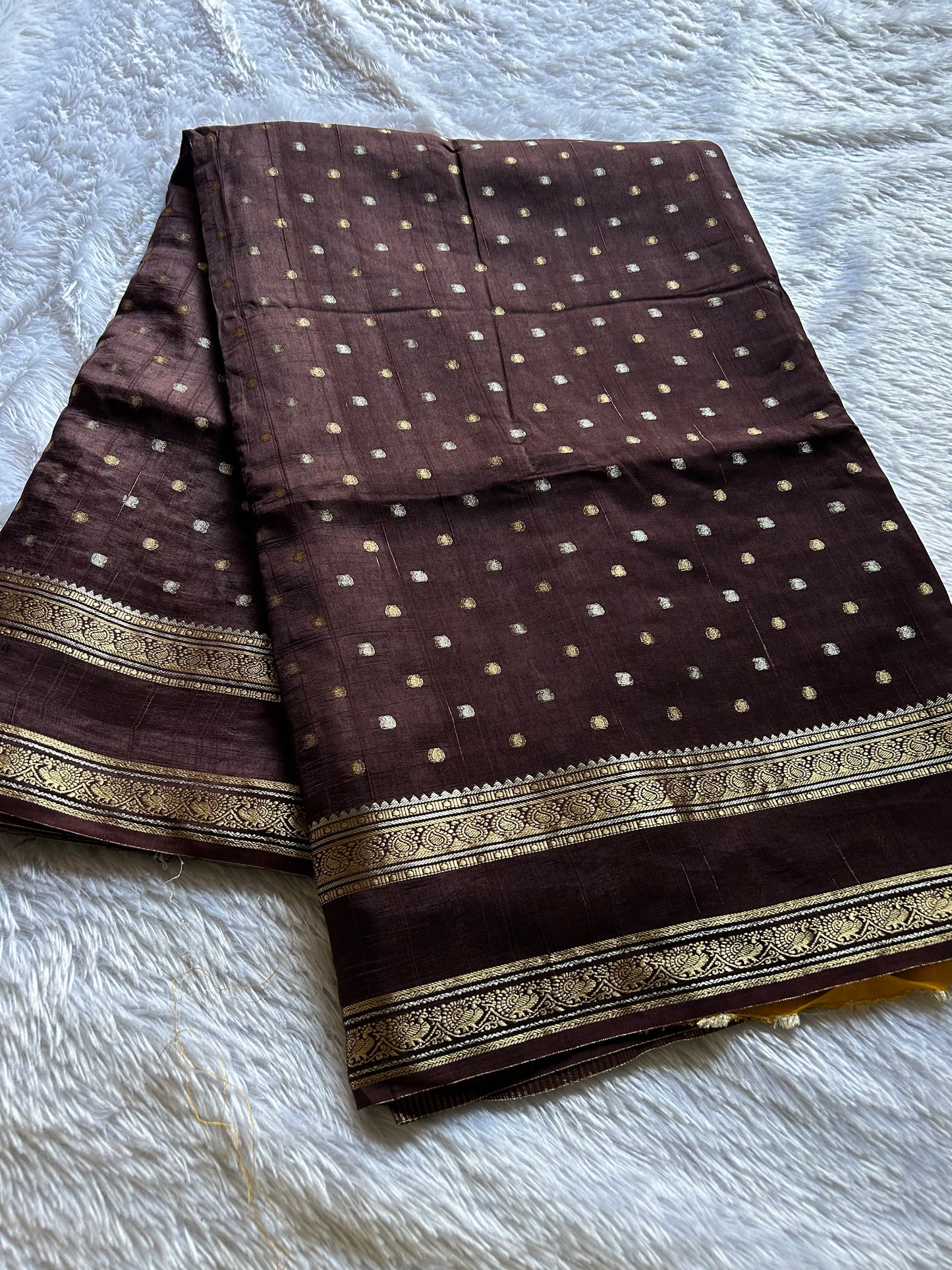 SS101 : Solid Chocolate brown