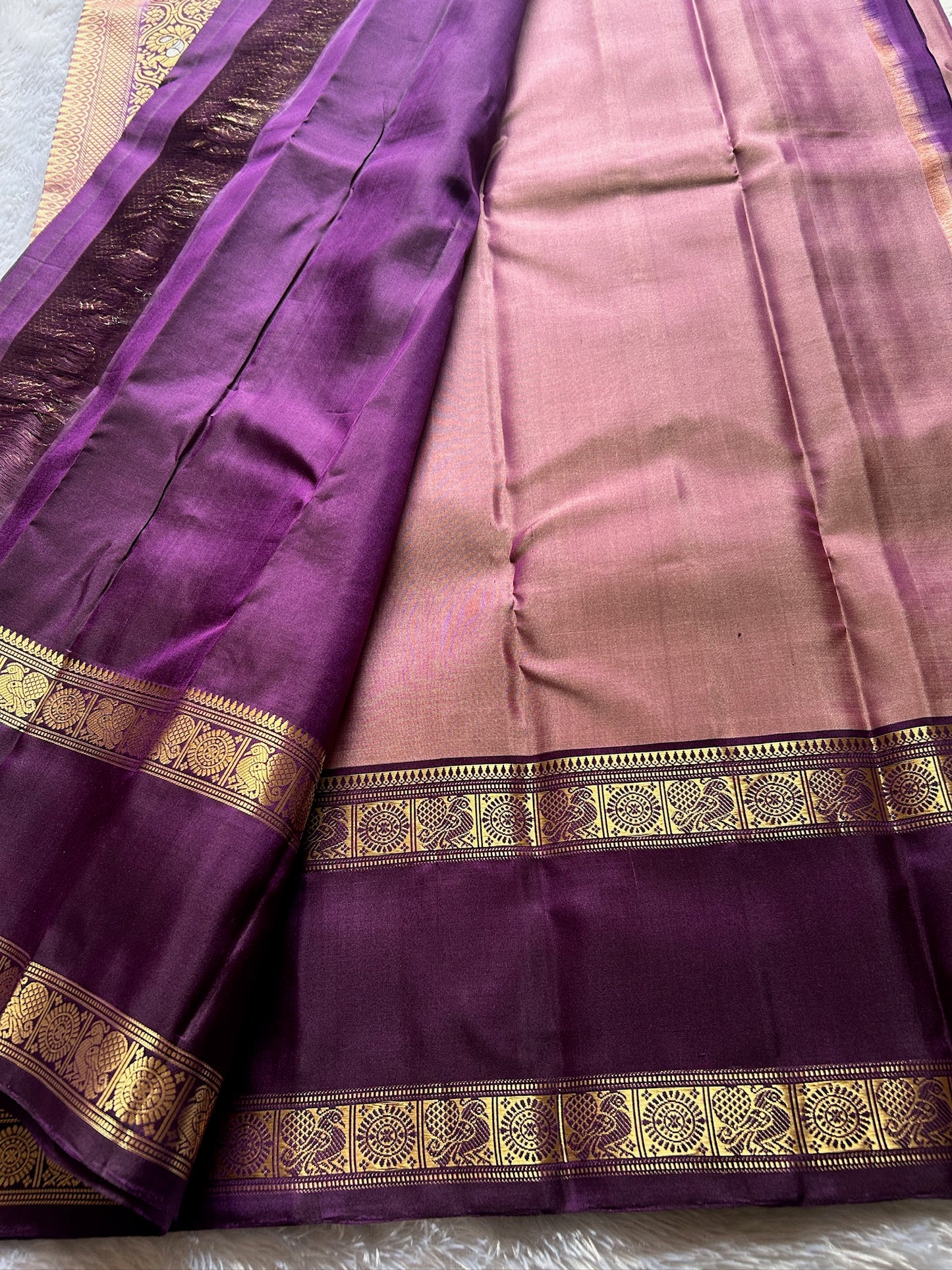 Lakshmi (2D) : onion pink-plum