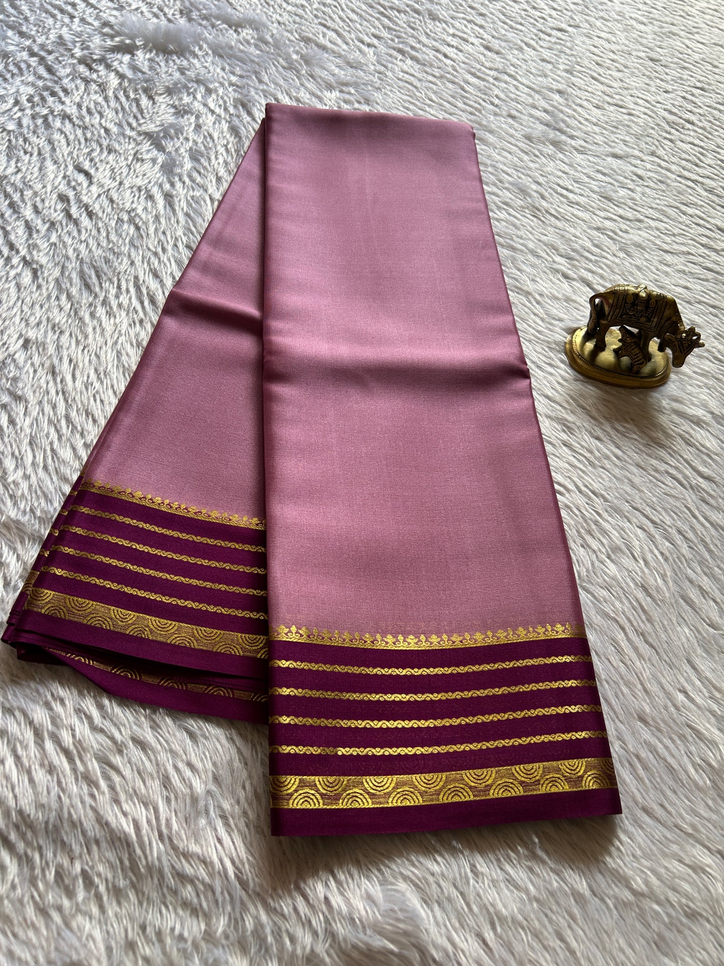 Rashmi (2D) : mauve pink-magenta