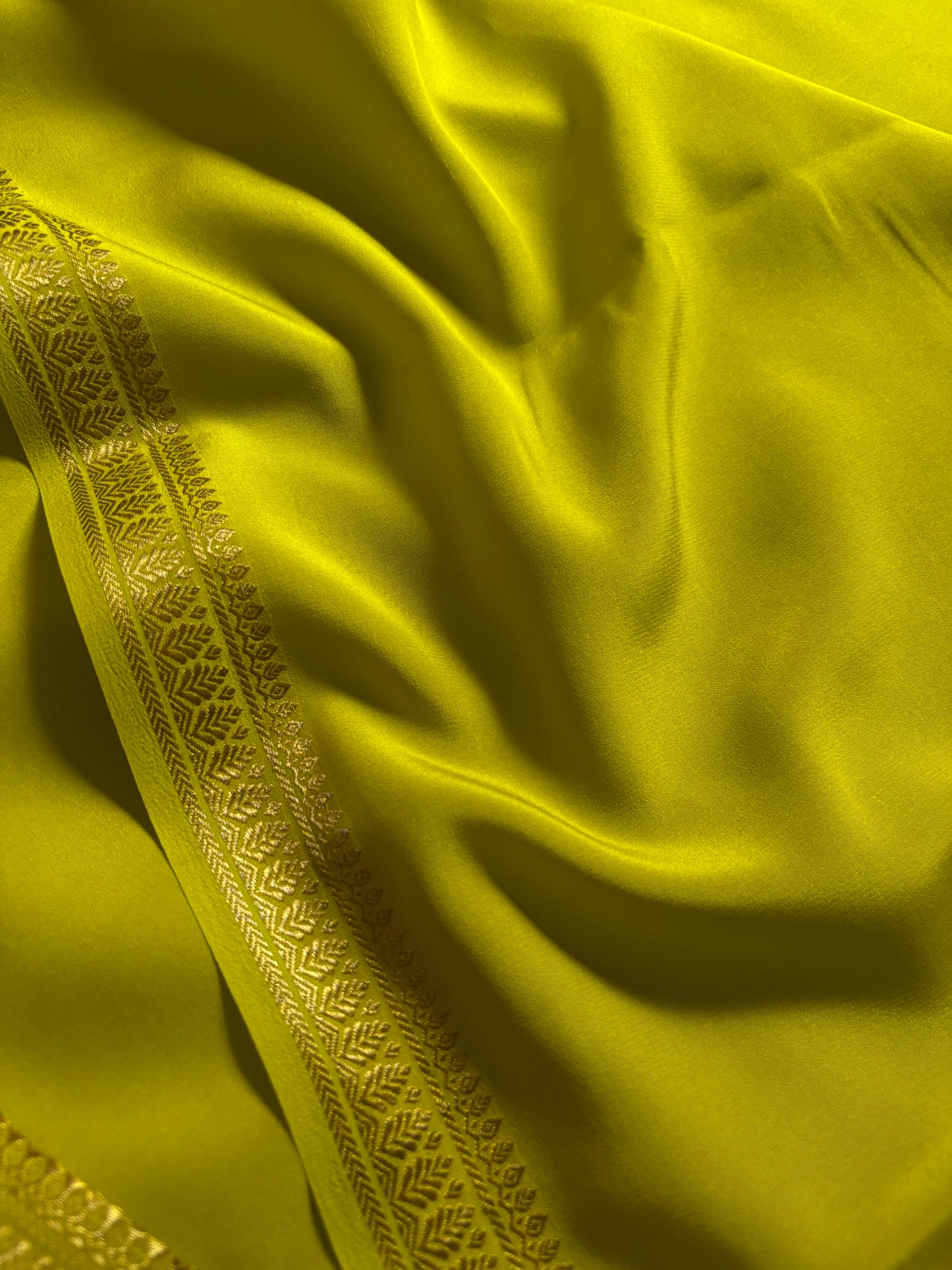 Jyothi : Solid Lemon Yellow