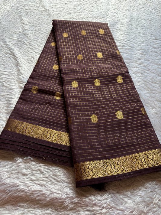 SS103 : Solid Deep brown