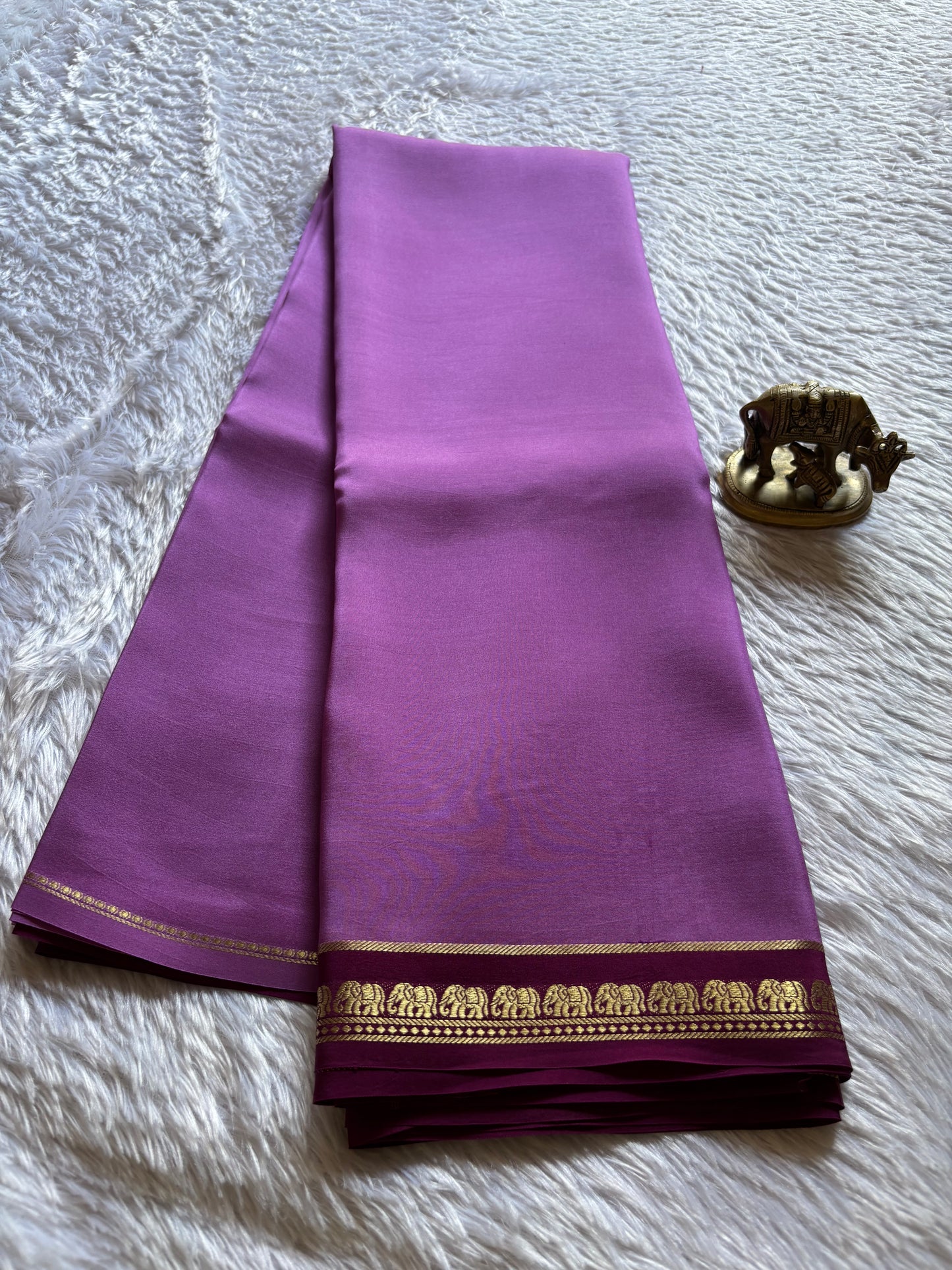 Gowri (2D) : Mauve-magenta