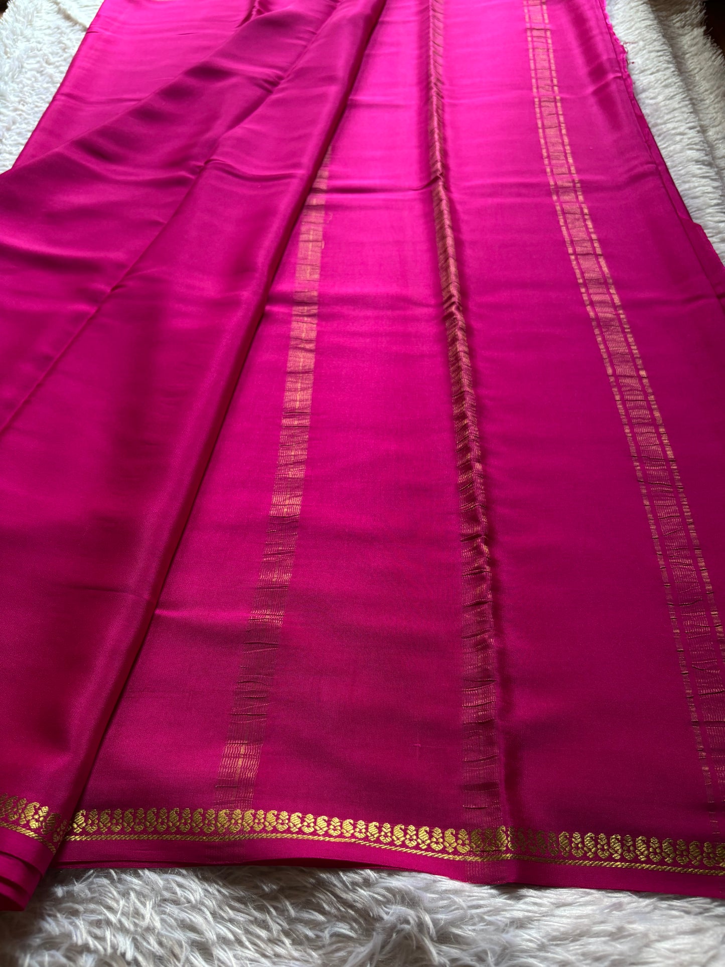 Nitya : Solid Rani pink