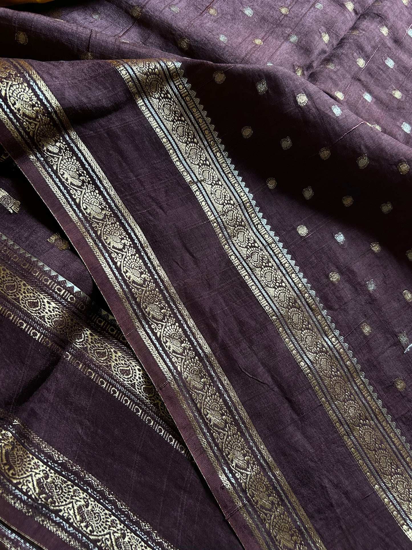 SS101 : Solid Chocolate brown