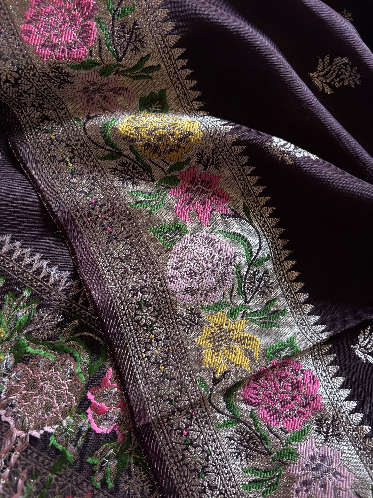 Soft Paithani : Solid Deep Brown