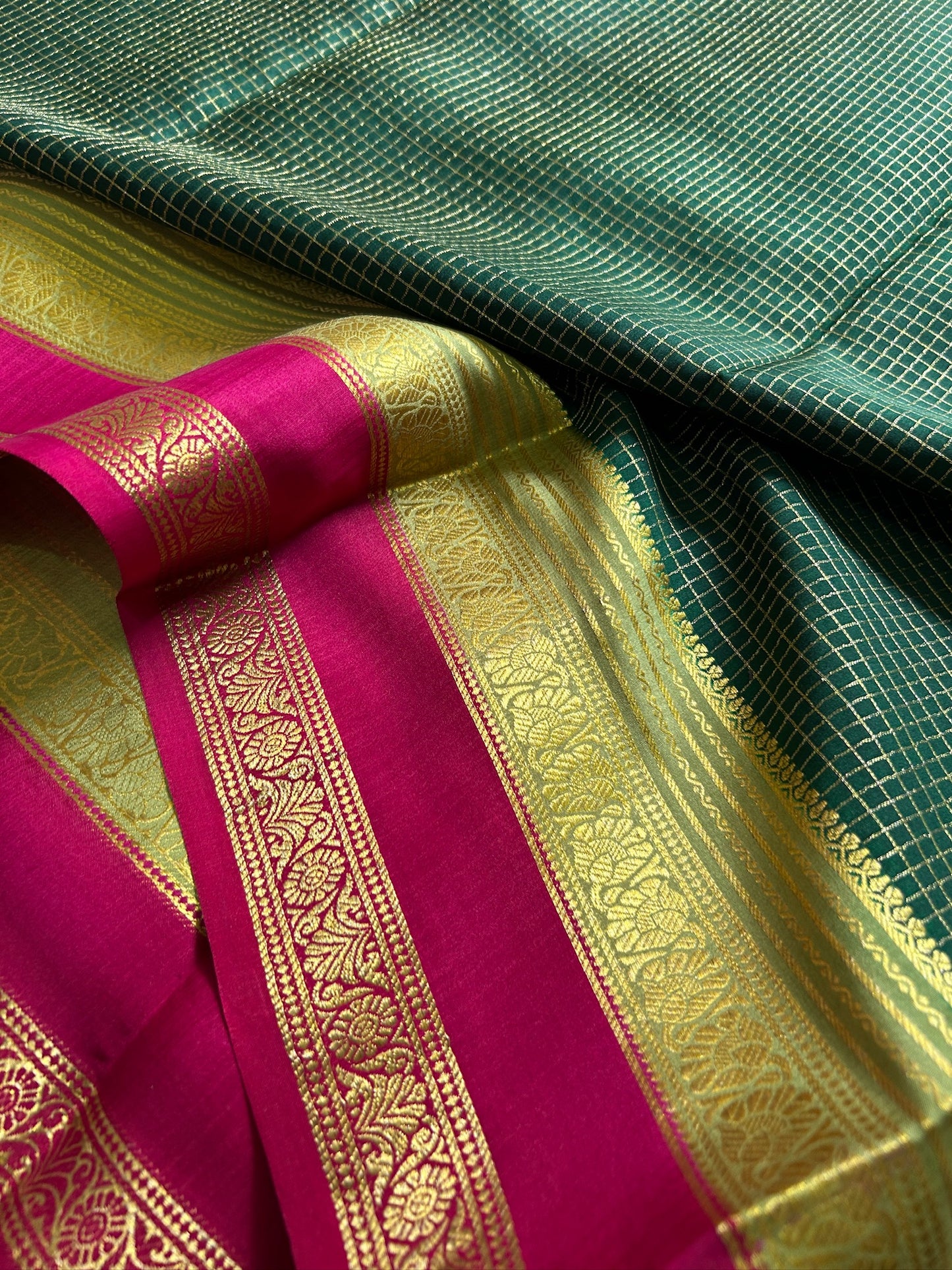 Gayatri (3D) : Bottle green-sage green-pink