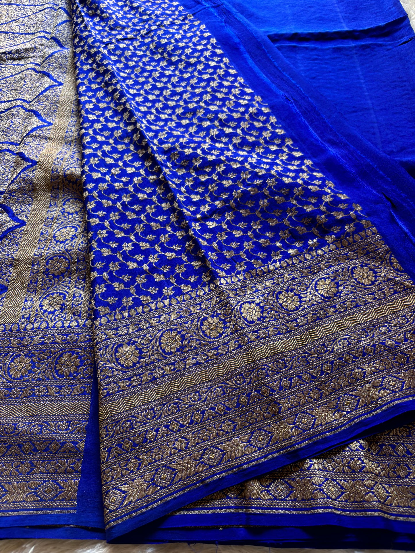 Nadhiya : Solid Royal Blue