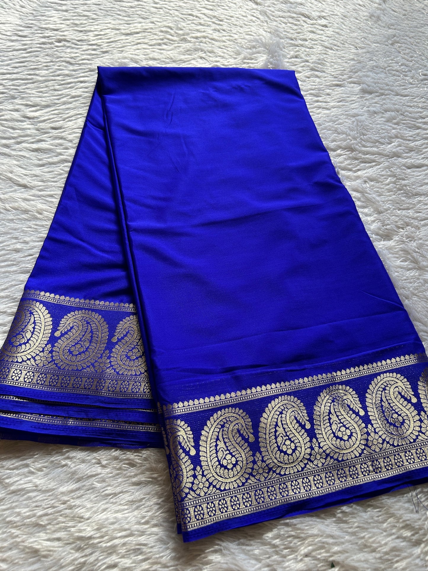 Semi Crepe : Solid Royal Blue