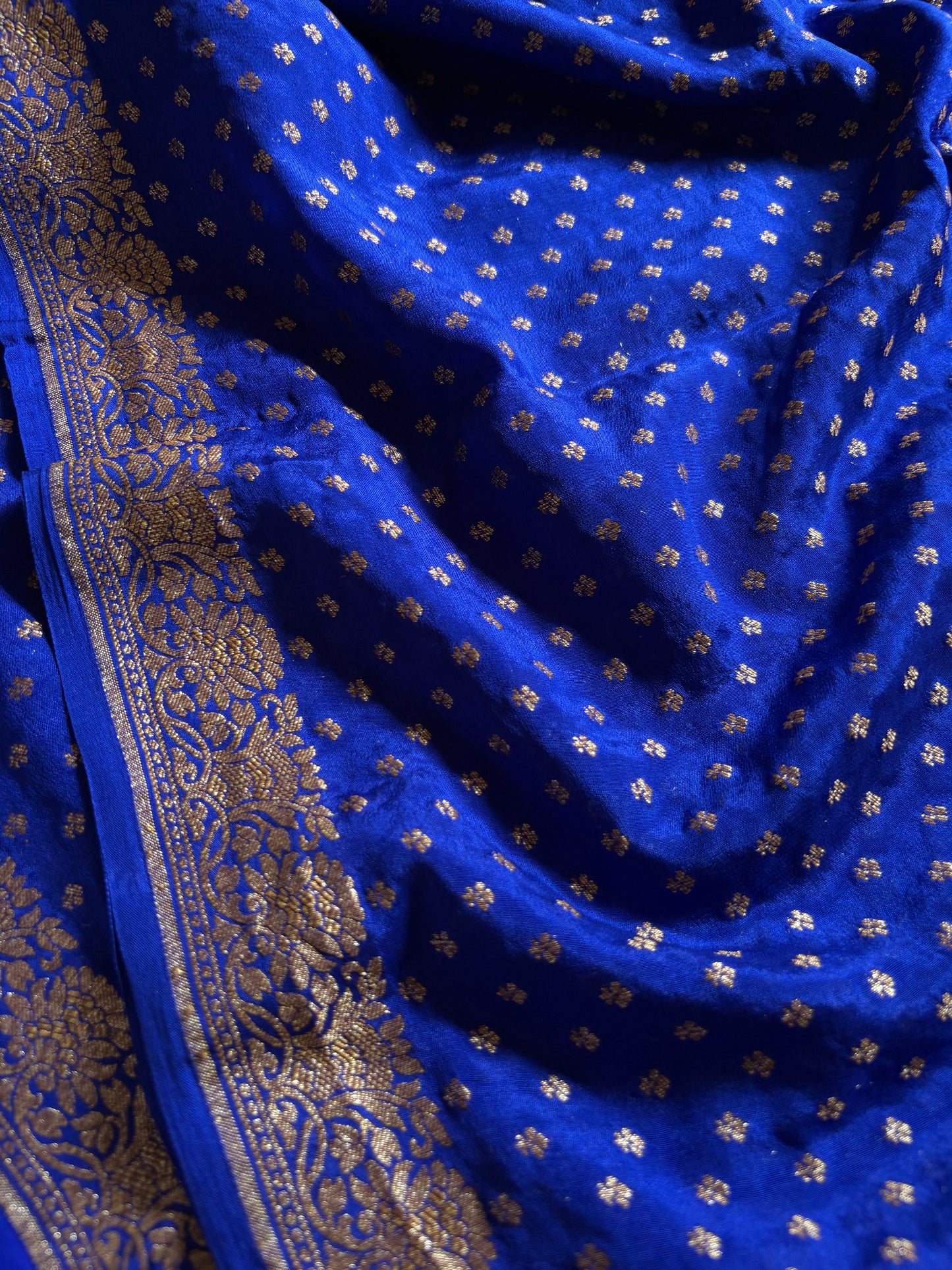Mahiya : Solid Royal blue