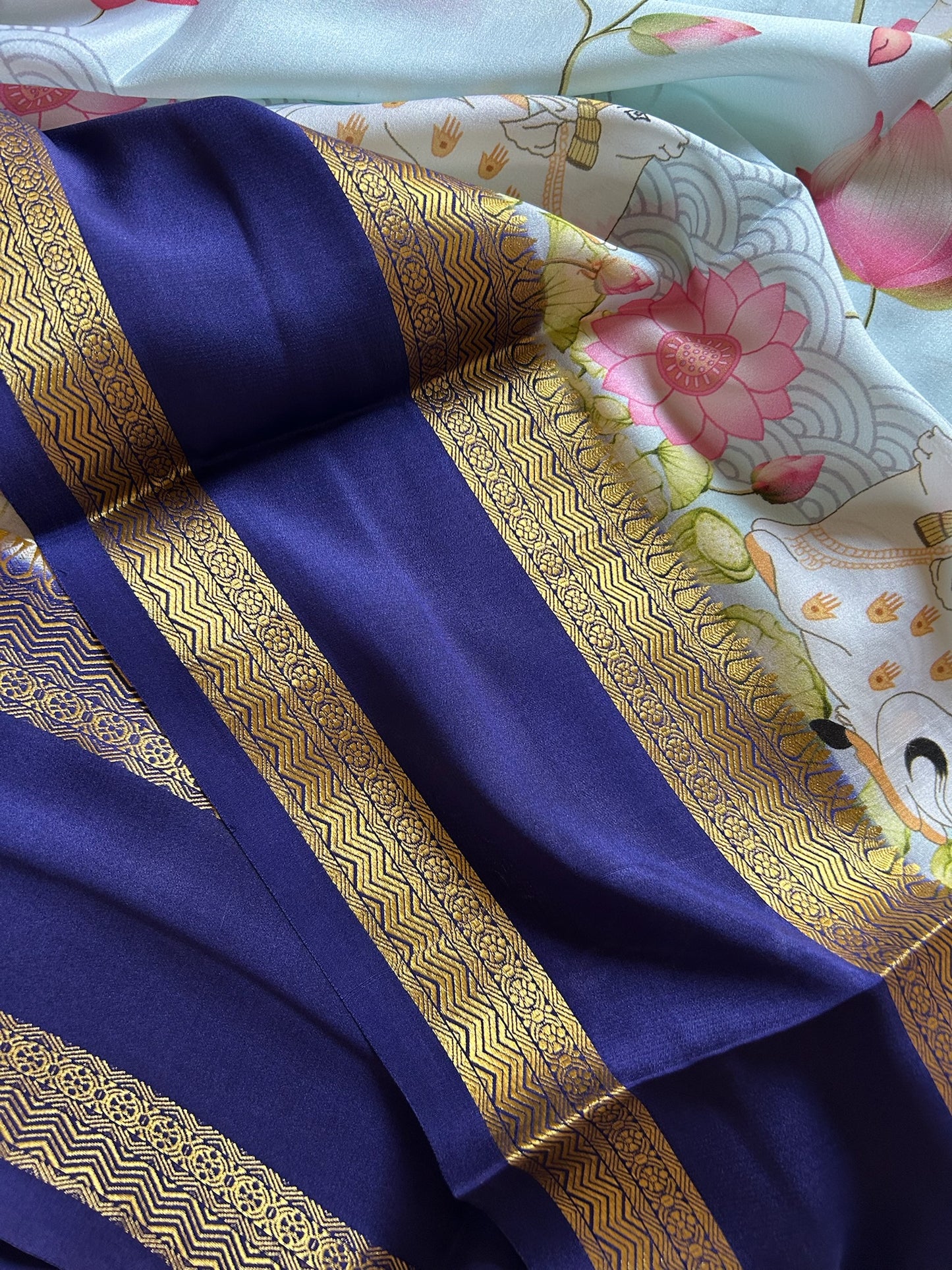 Kasturi (2D) : Light sky blue-dark blue