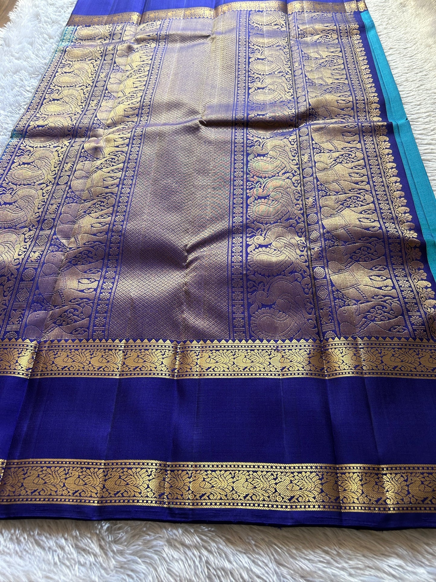 Lakshmi (2D) : Ananda Blue - Dark Blue