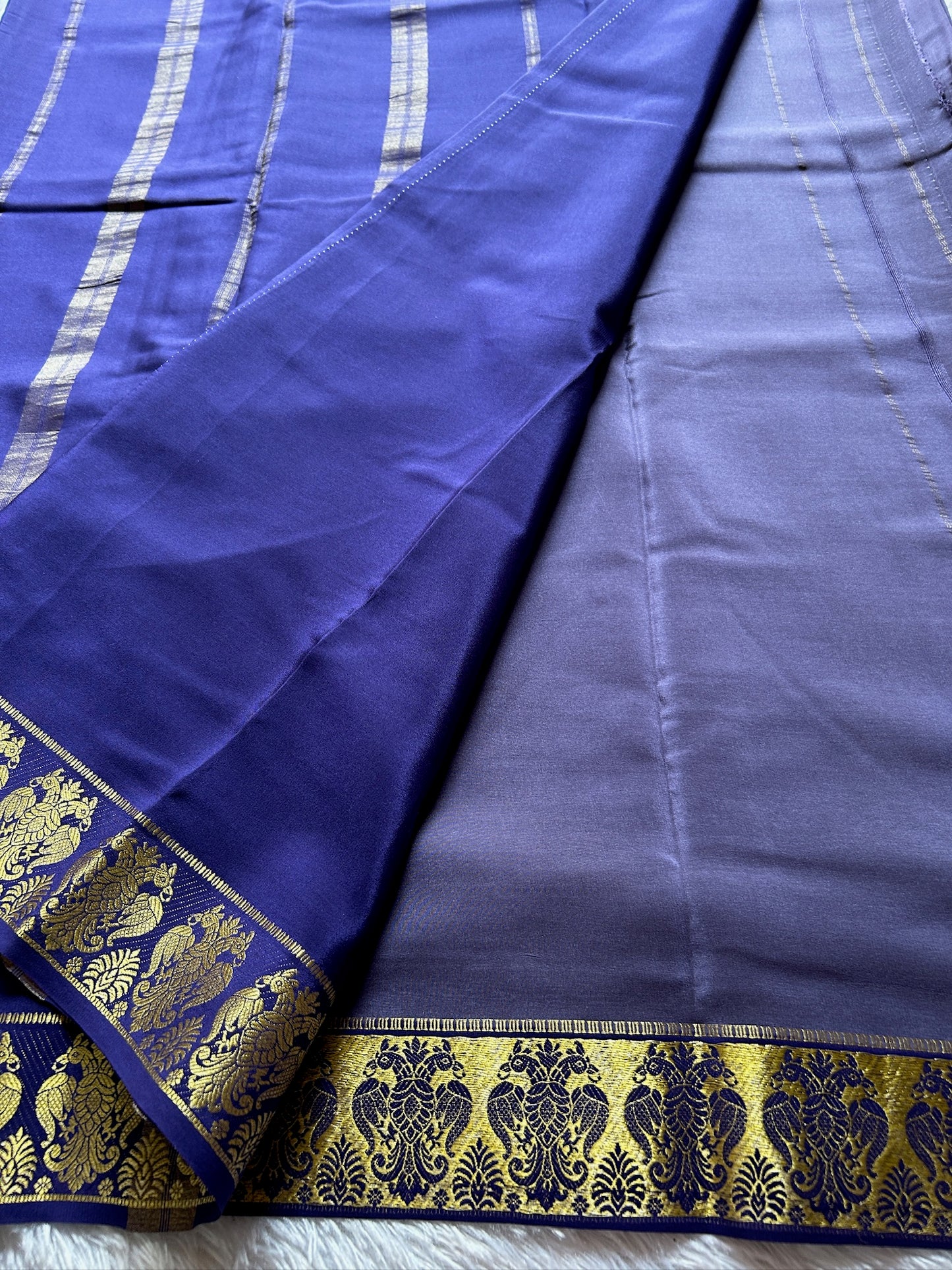 GandaBerunda (2D) : Lavendar-Navy blue