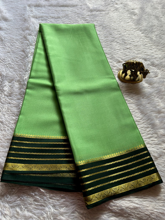 Rashmi (2D) : Pista green-dark green
