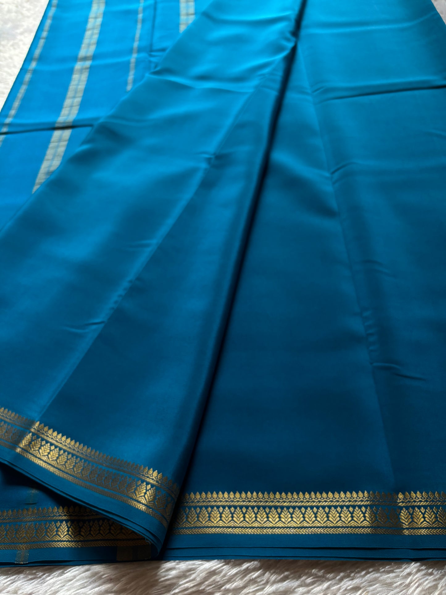 Jyothi : Solid Teal blue