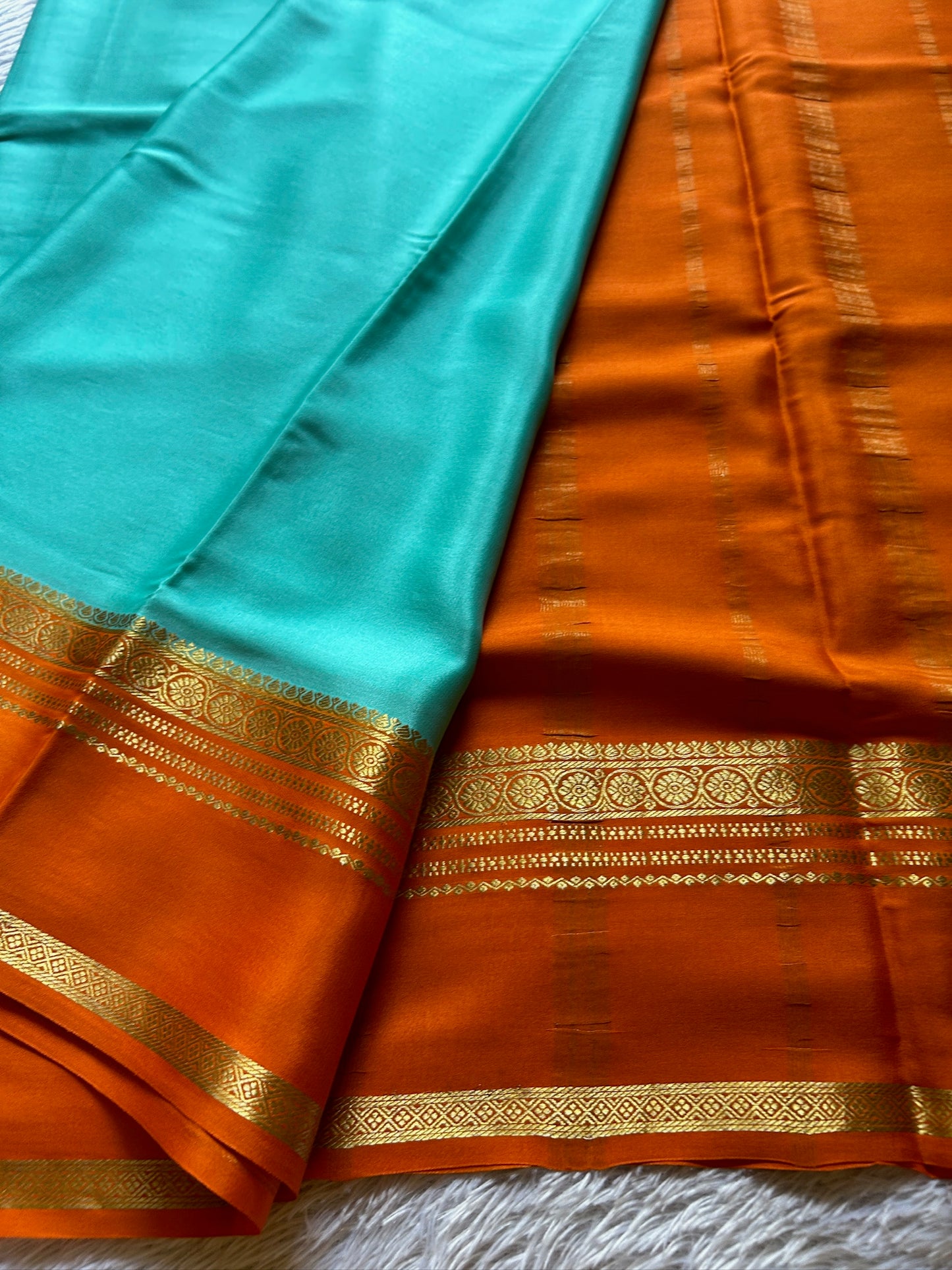 Daamini (2D): Sea Green-Rust Orange