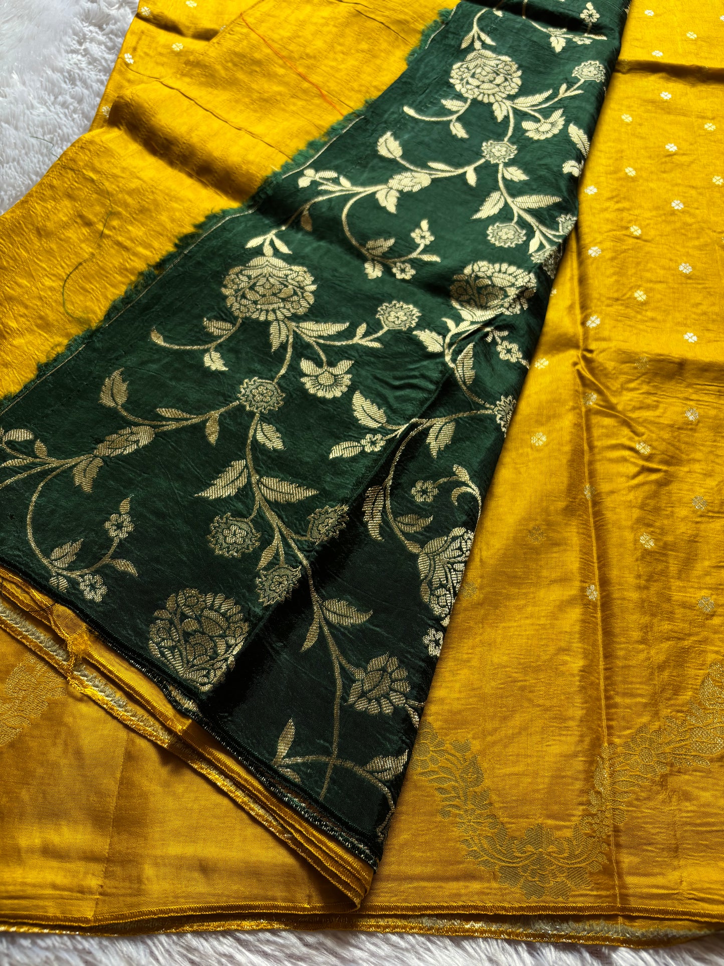 SS109 : Solid yellow