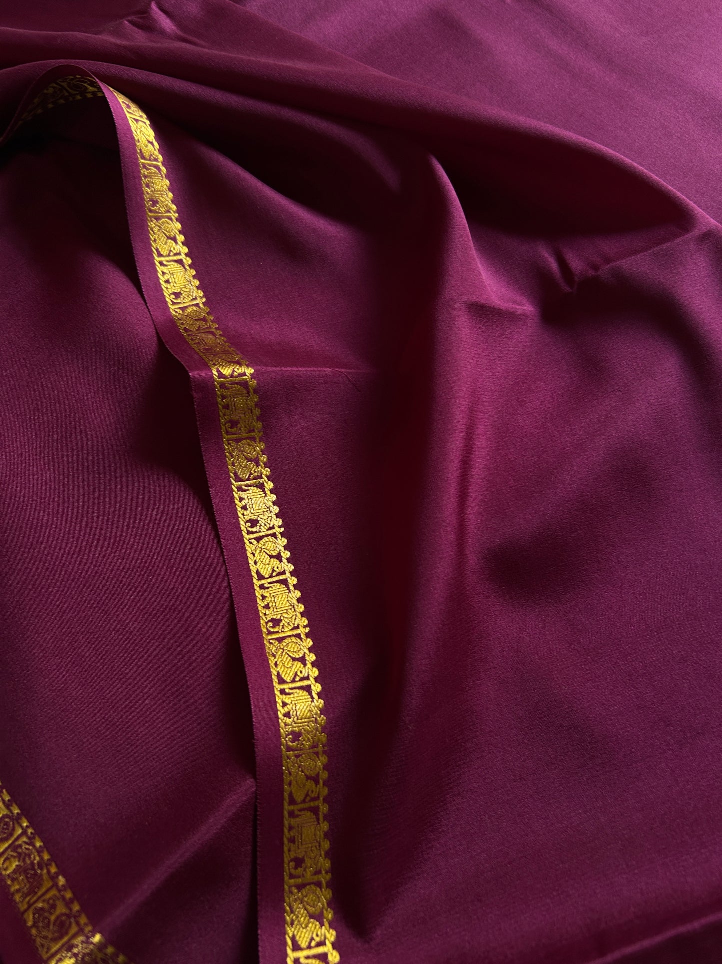 Gaana : Solid Deep Plum