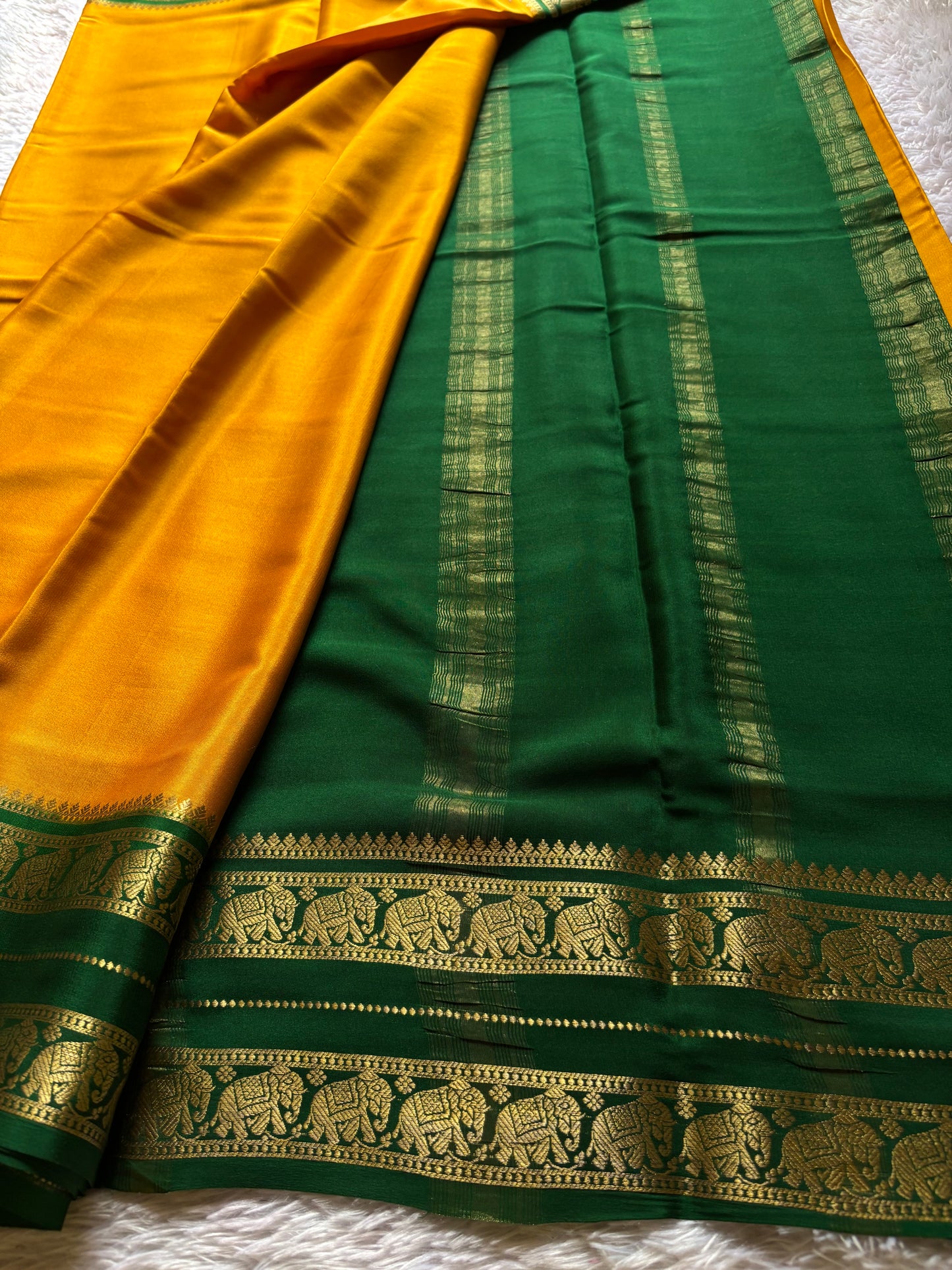 Bheema (2D) : Golden yellow-bottle green