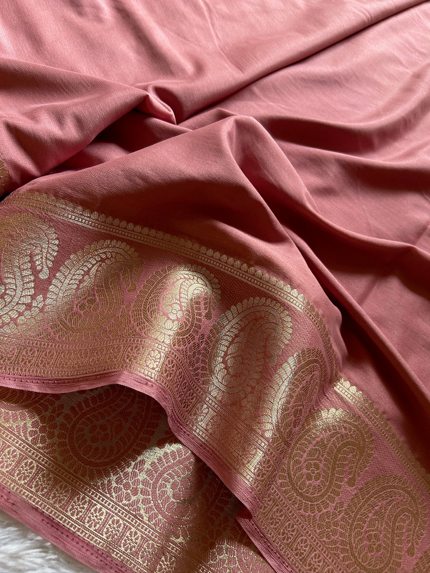 Semi Crepe : Onion pink