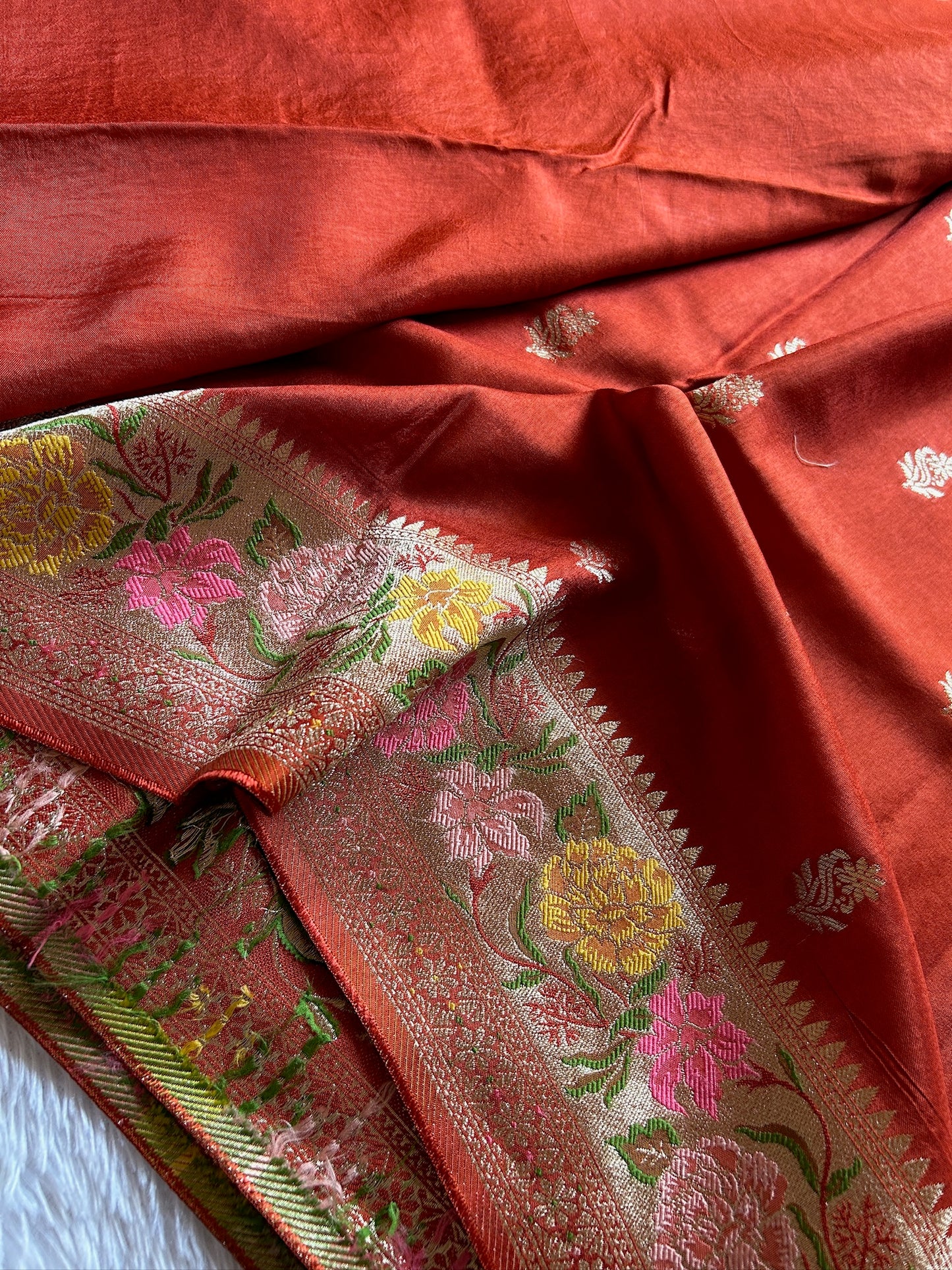 Soft Paithani : Solid Rust Orange