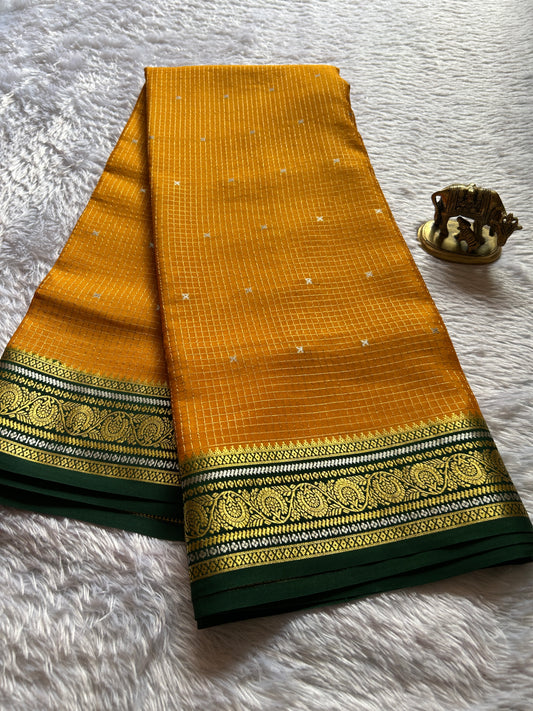 Haasini (2D) : Golden yellow-Green