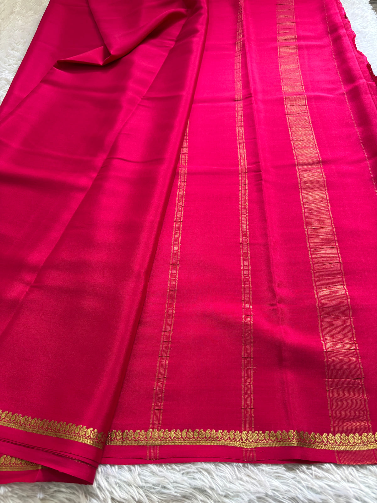 Vandana : Solid Dark pink