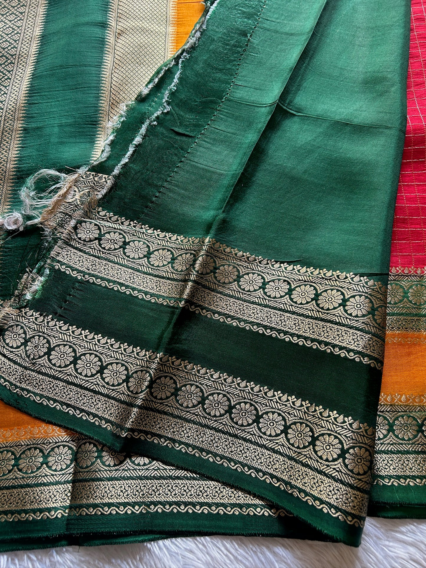 SS105 : Red-orange-green