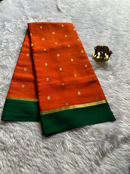 Sahana (2D) : Rust orange-green