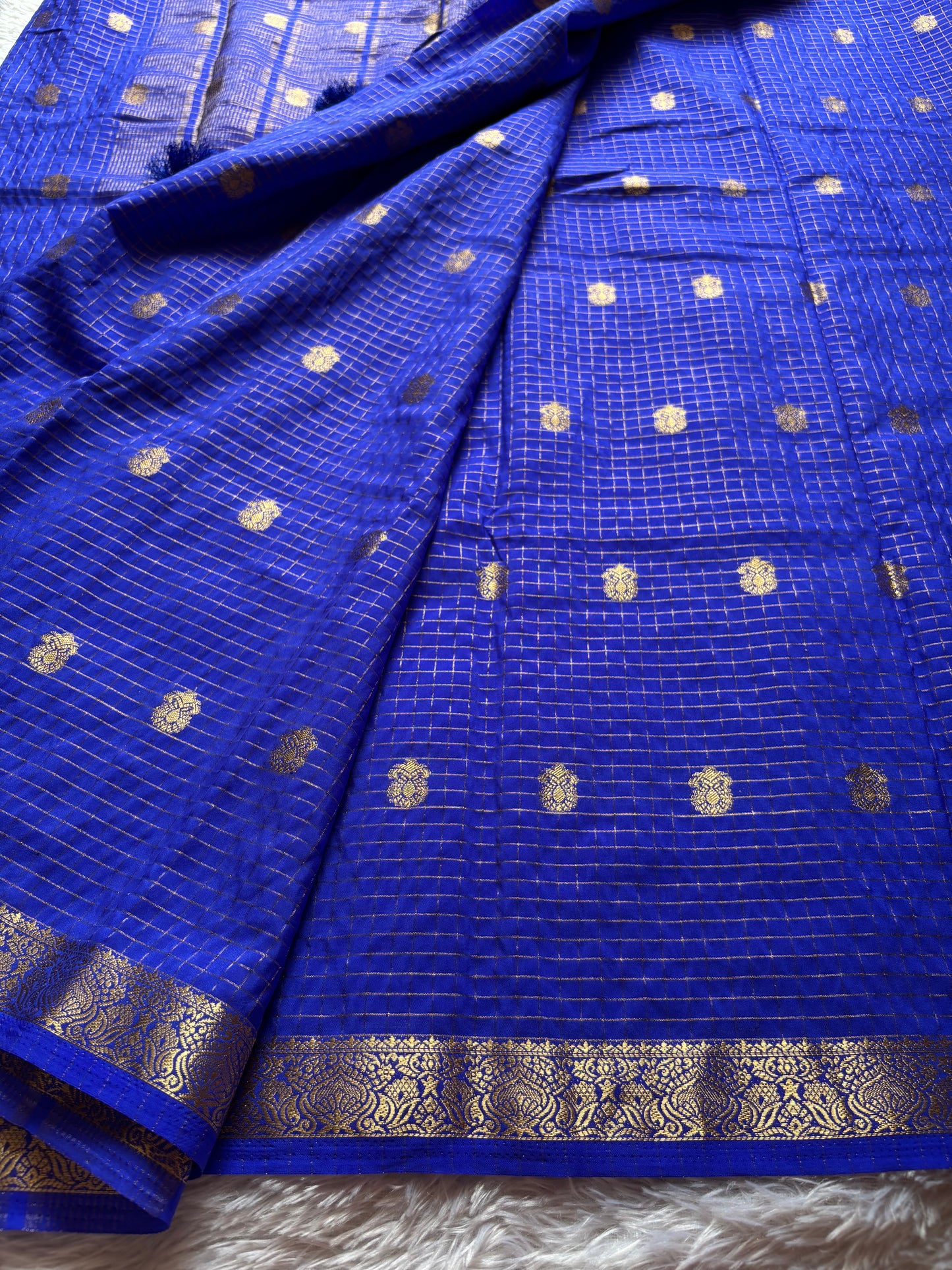 SS103 : Solid Royal blue