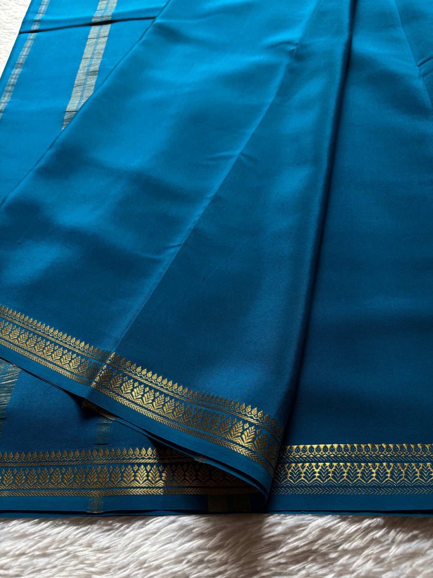 Jyothi : Solid Teal blue