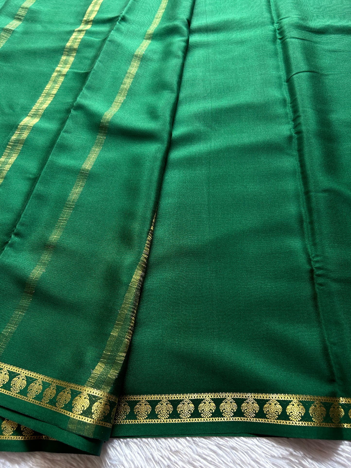 Pure CSS zari Mysore crepe silk : Bottle Green