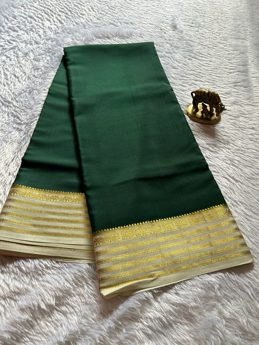 Soujanya : Dark green-off white
