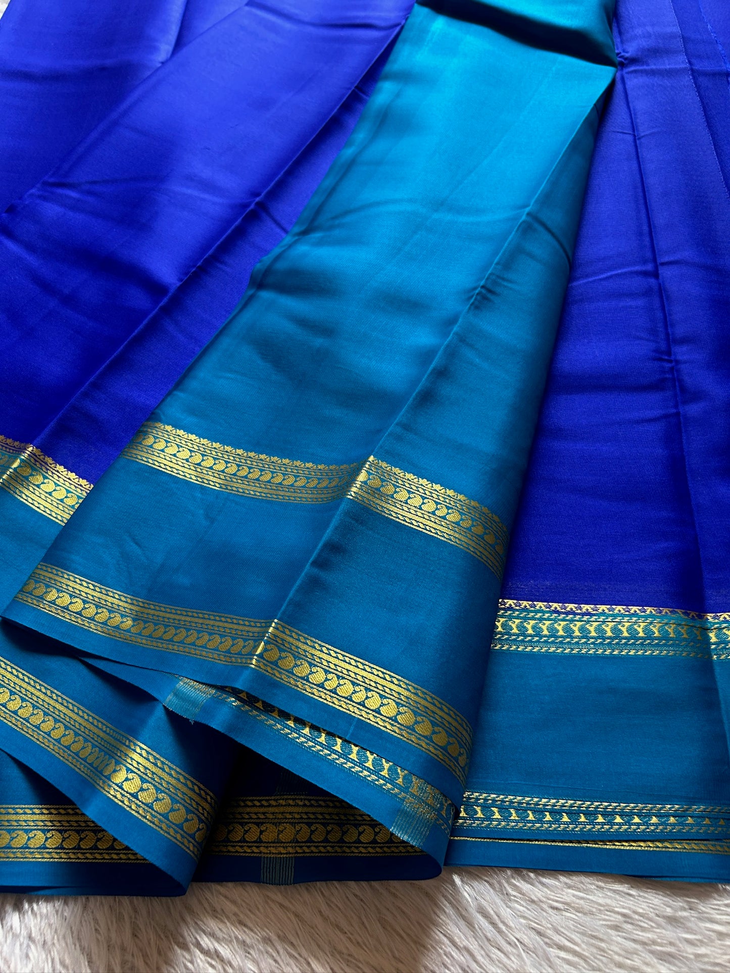 Malathi (2D) : Royal Blue-ananda blue